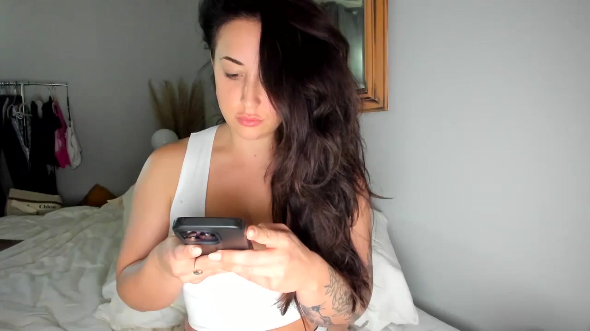 Gallery image thumbnail from EllaCakes's myfreecams stream on, 11/16/2023, 20:44 image 17 of 20