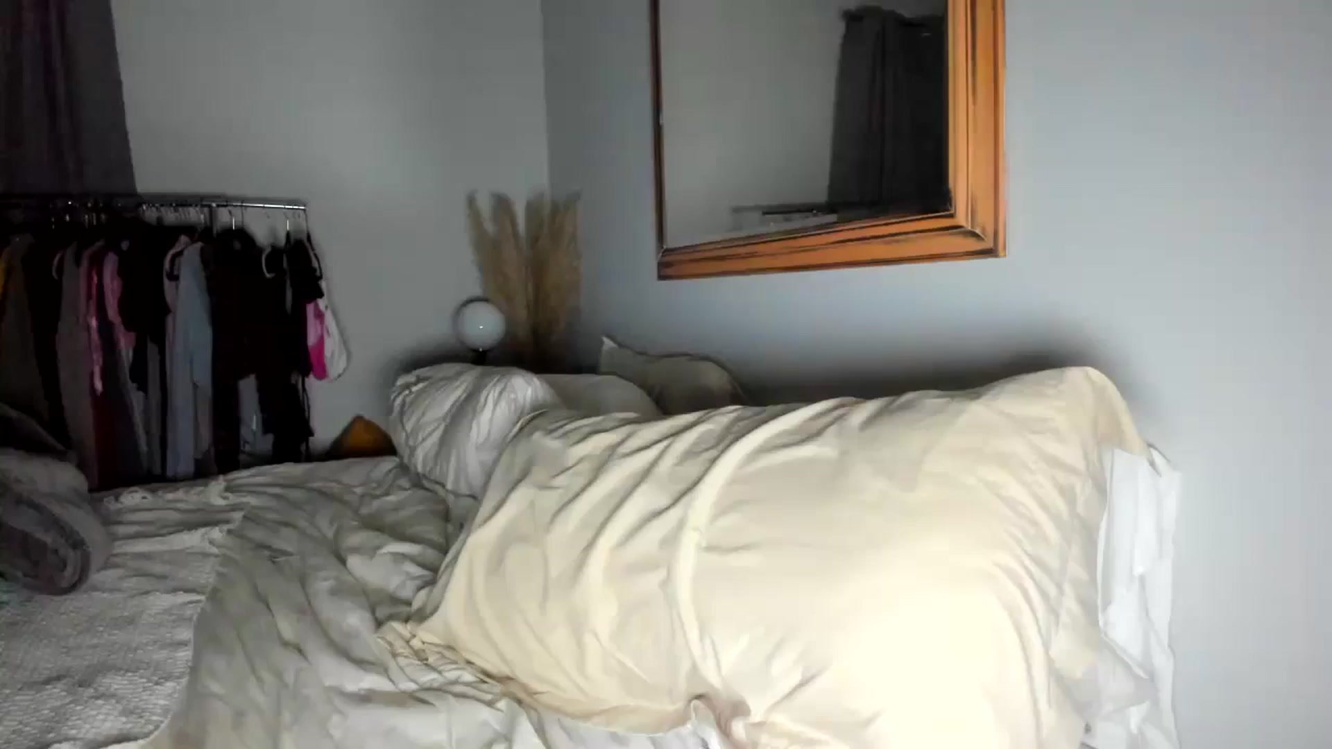 Gallery image thumbnail from EllaCakes's myfreecams stream on, 11/27/2023, 07:17 image 20 of 20