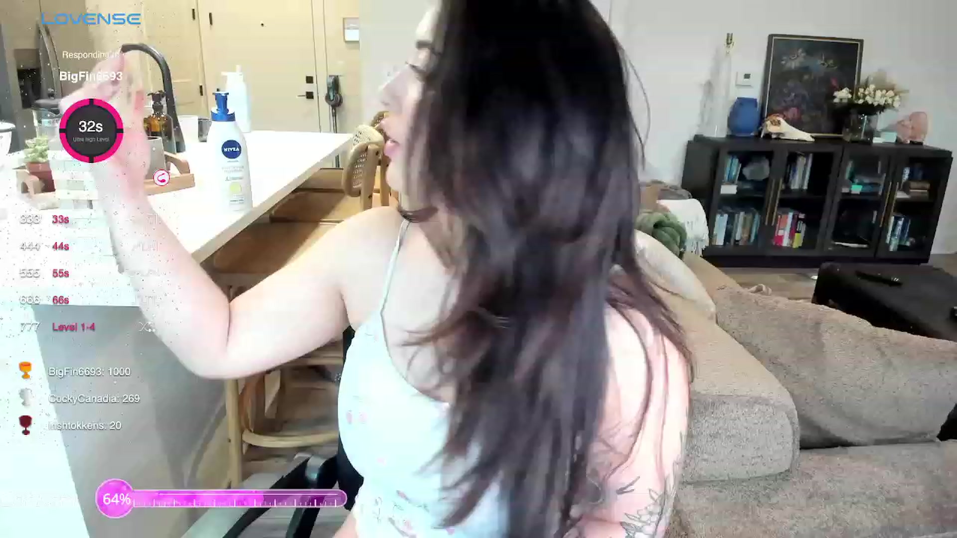 Gallery image thumbnail from EllaCakes's myfreecams stream on, 01/09/2024, 19:46 image 13 of 20