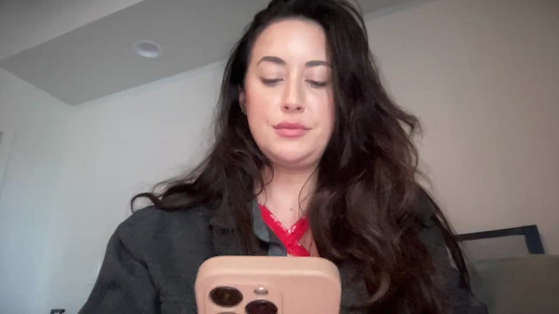 Gallery image thumbnail from EllaCakes's myfreecams stream on, 03/05/2024, 21:49 image 20 of 20