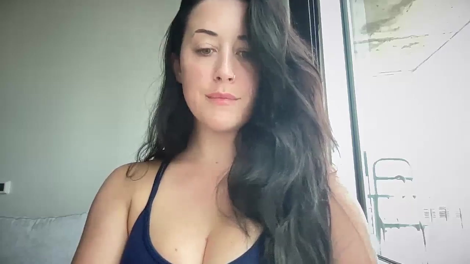 Gallery image thumbnail from EllaCakes's myfreecams stream on, 04/05/2024, 19:02 image 18 of 20