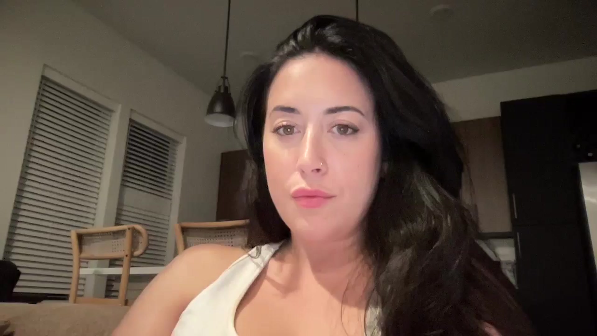 Gallery image thumbnail from EllaCakes's myfreecams stream on, 05/02/2024, 03:46 image 18 of 20