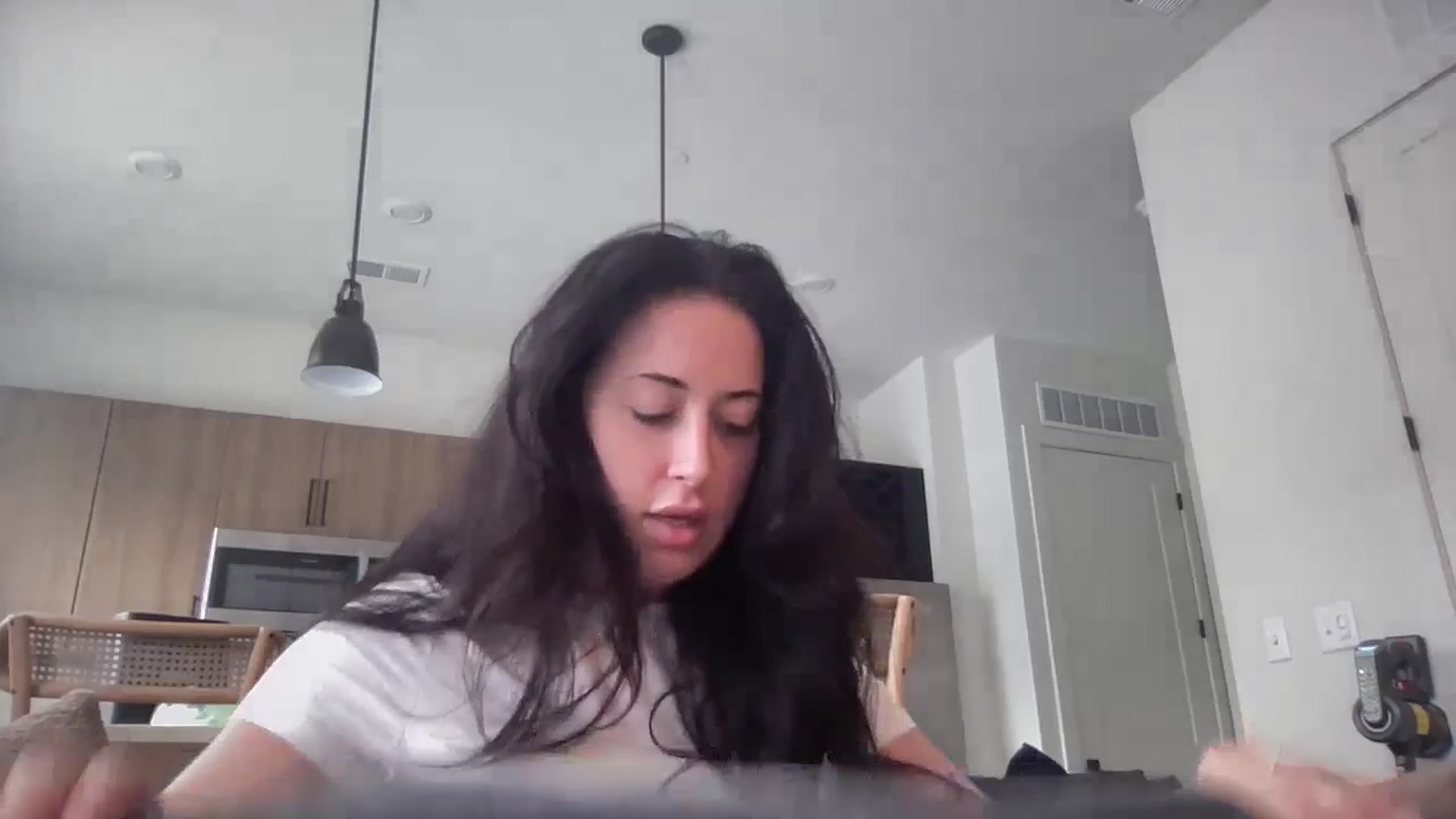 Gallery image thumbnail from EllaCakes's myfreecams stream on, 05/08/2024, 19:10 image 4 of 20