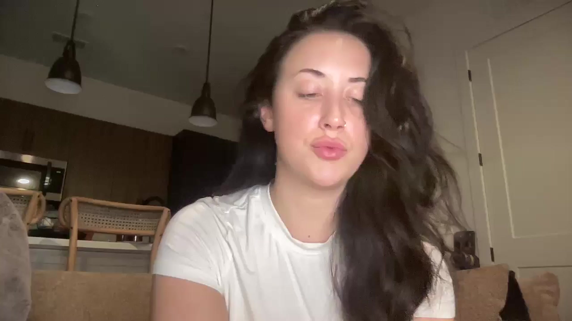 Gallery image thumbnail from EllaCakes's myfreecams stream on, 05/08/2024, 23:12 image 20 of 20
