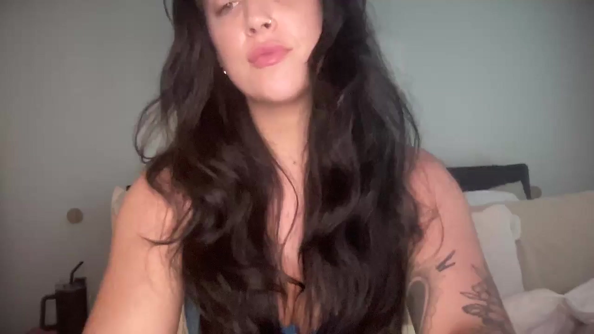 Gallery image thumbnail from EllaCakes's myfreecams stream on, 05/13/2024, 21:51 image 11 of 20