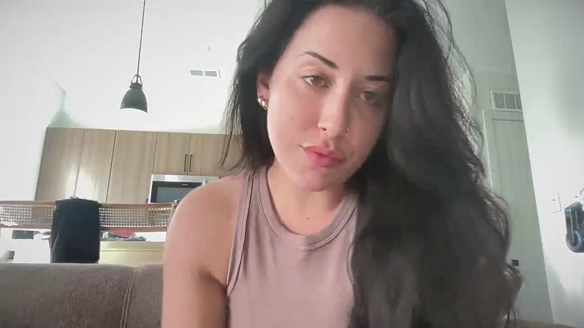 Gallery image thumbnail from EllaCakes's myfreecams stream on, 05/21/2024, 21:25 image 20 of 20