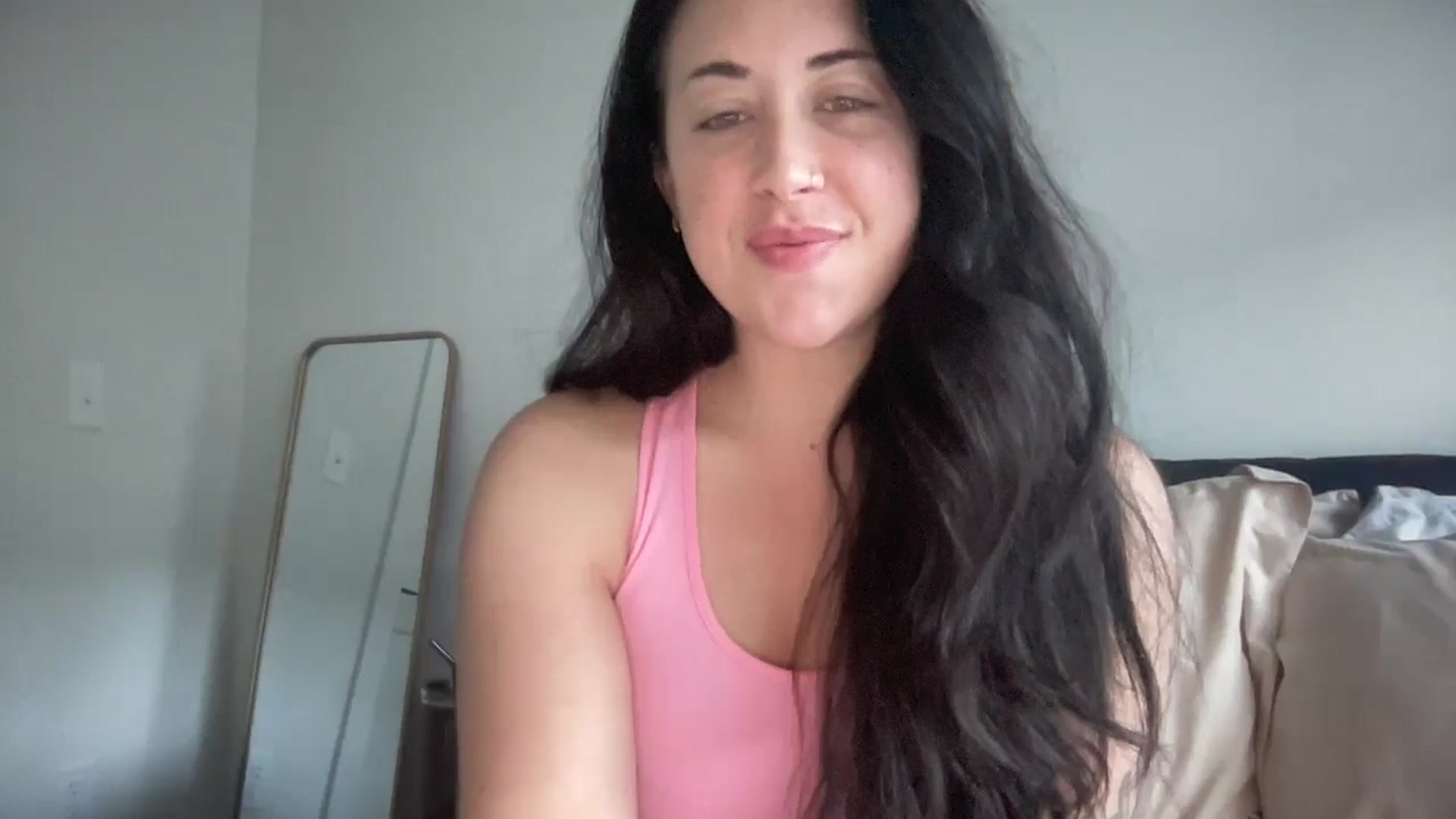 Gallery image thumbnail from EllaCakes's myfreecams stream on, 05/23/2024, 15:41 image 17 of 20