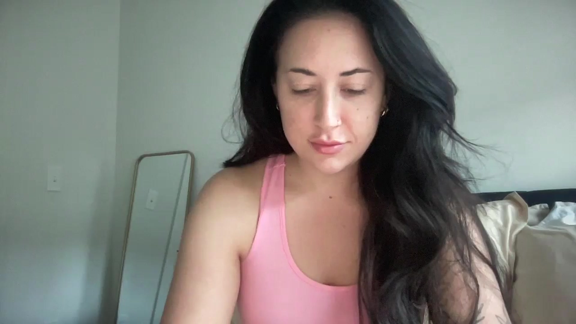 Gallery image thumbnail from EllaCakes's myfreecams stream on, 05/23/2024, 15:41 image 12 of 20