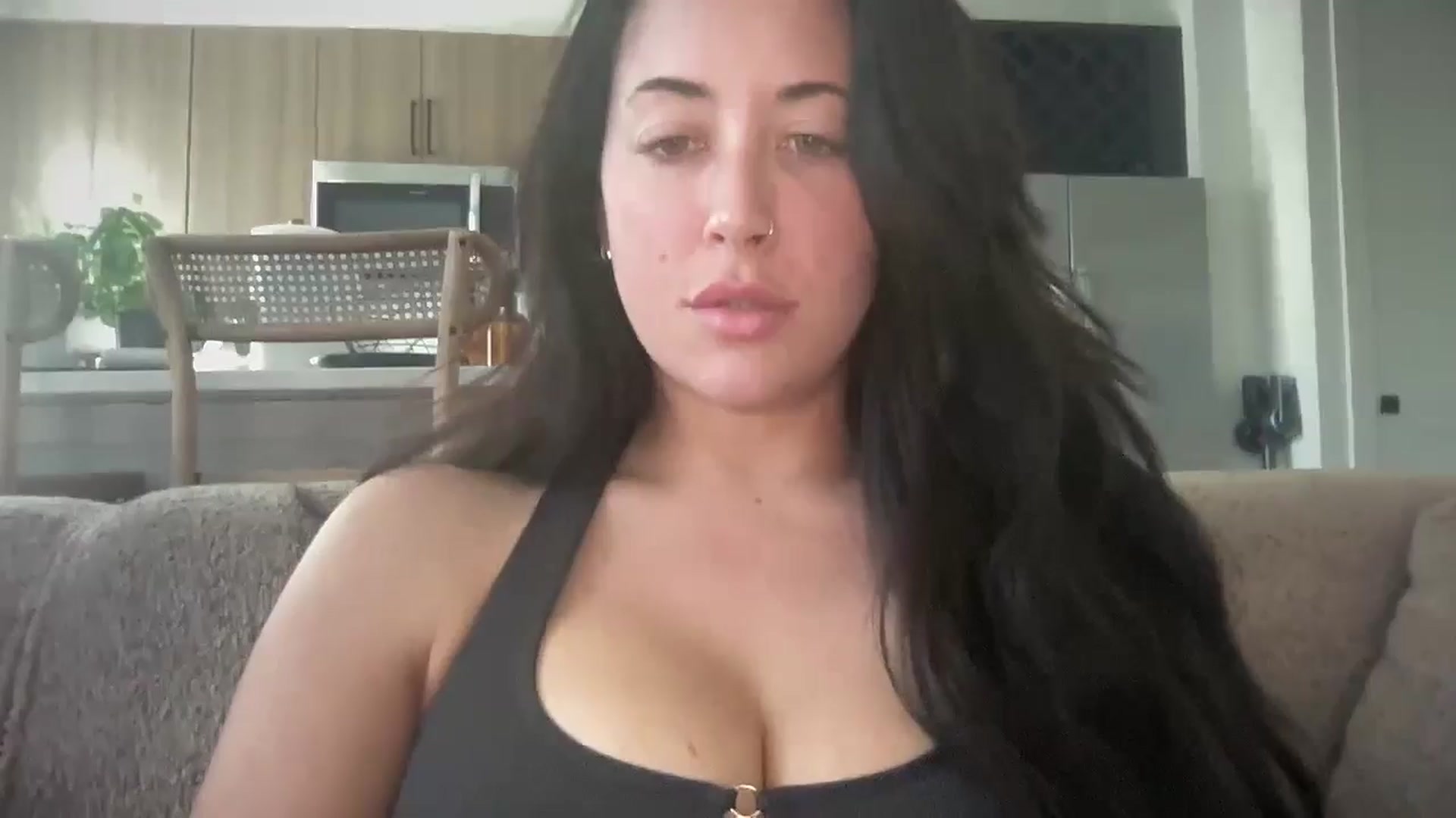 Gallery image thumbnail from EllaCakes's myfreecams stream on, 06/24/2024, 19:46 image 6 of 20