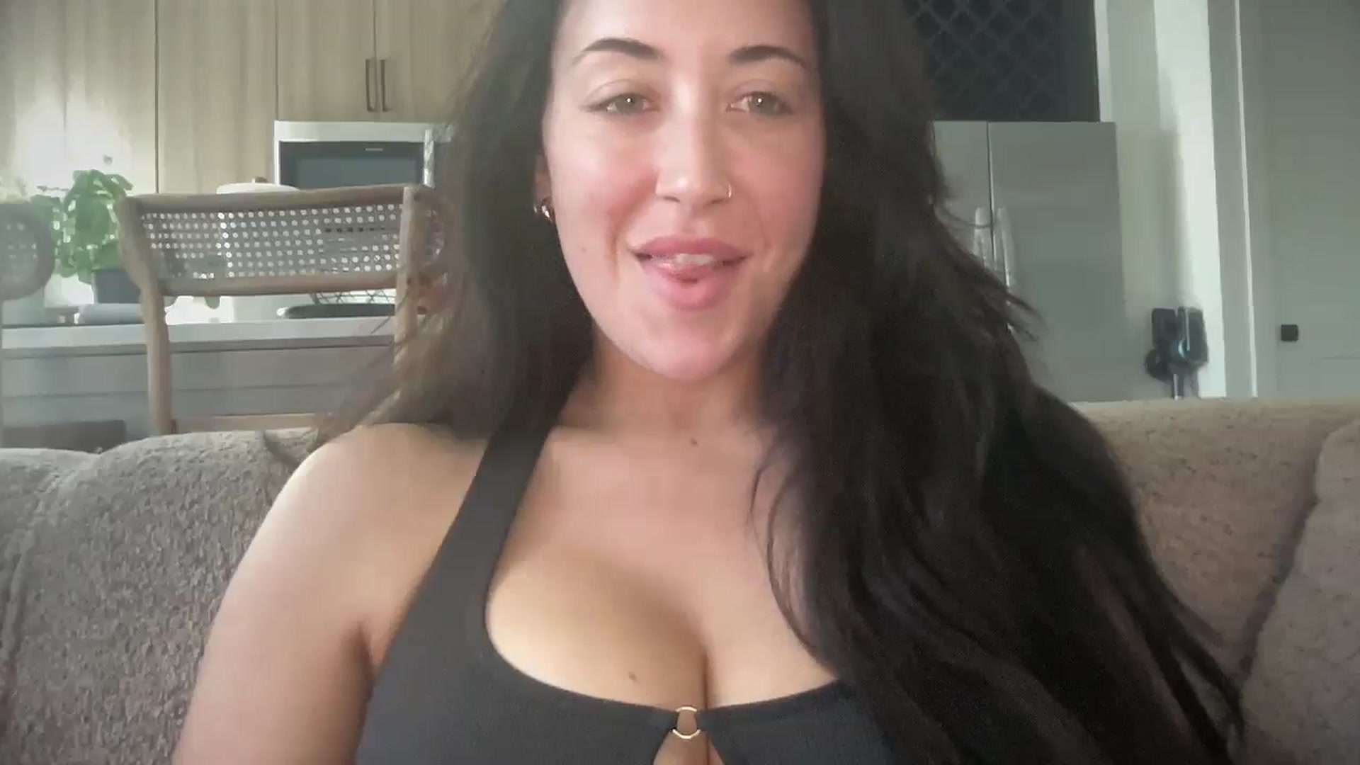 Gallery image thumbnail from EllaCakes's myfreecams stream on, 06/24/2024, 19:46 image 9 of 20