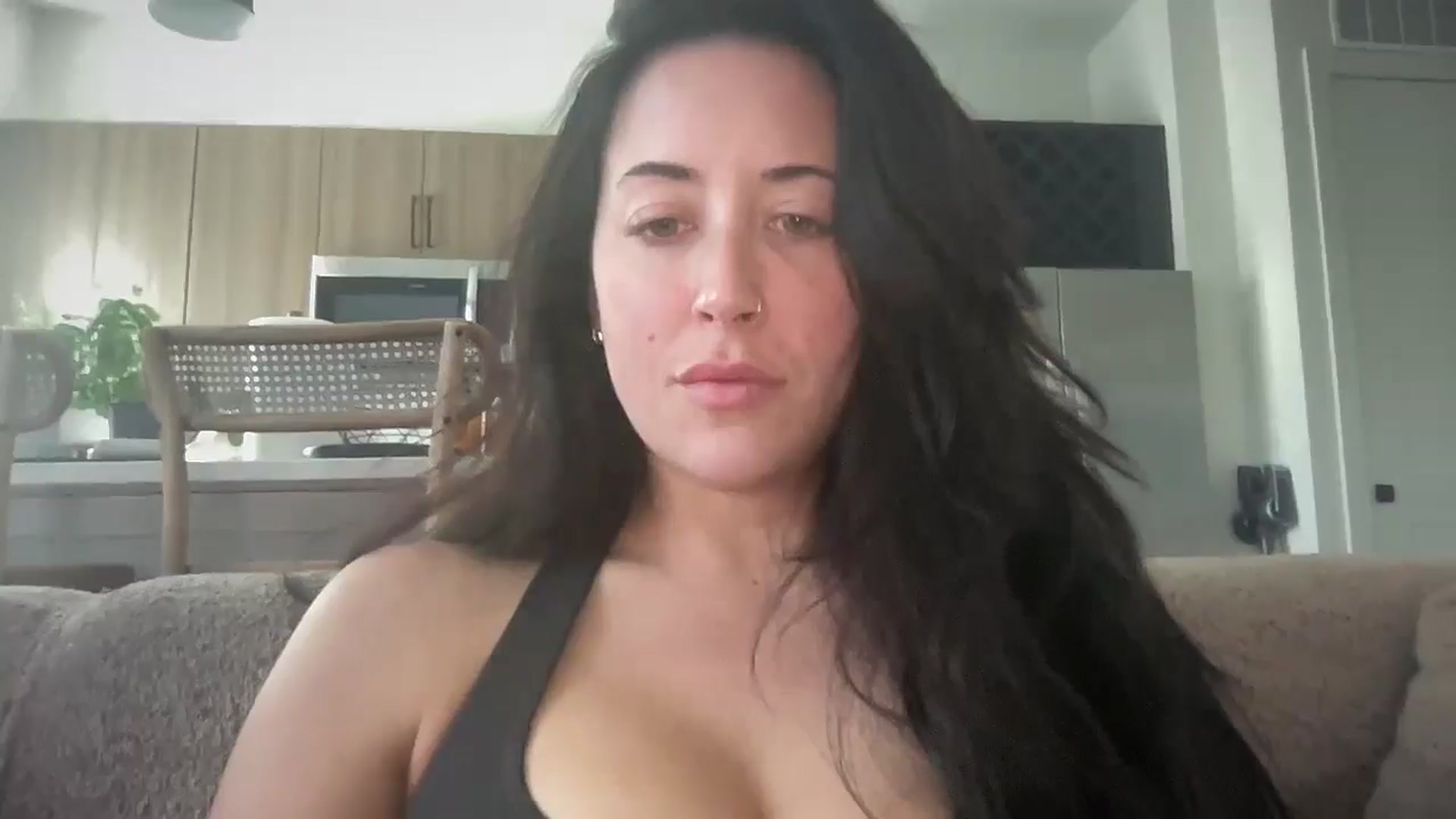 Gallery image thumbnail from EllaCakes's myfreecams stream on, 06/24/2024, 19:46 image 3 of 20