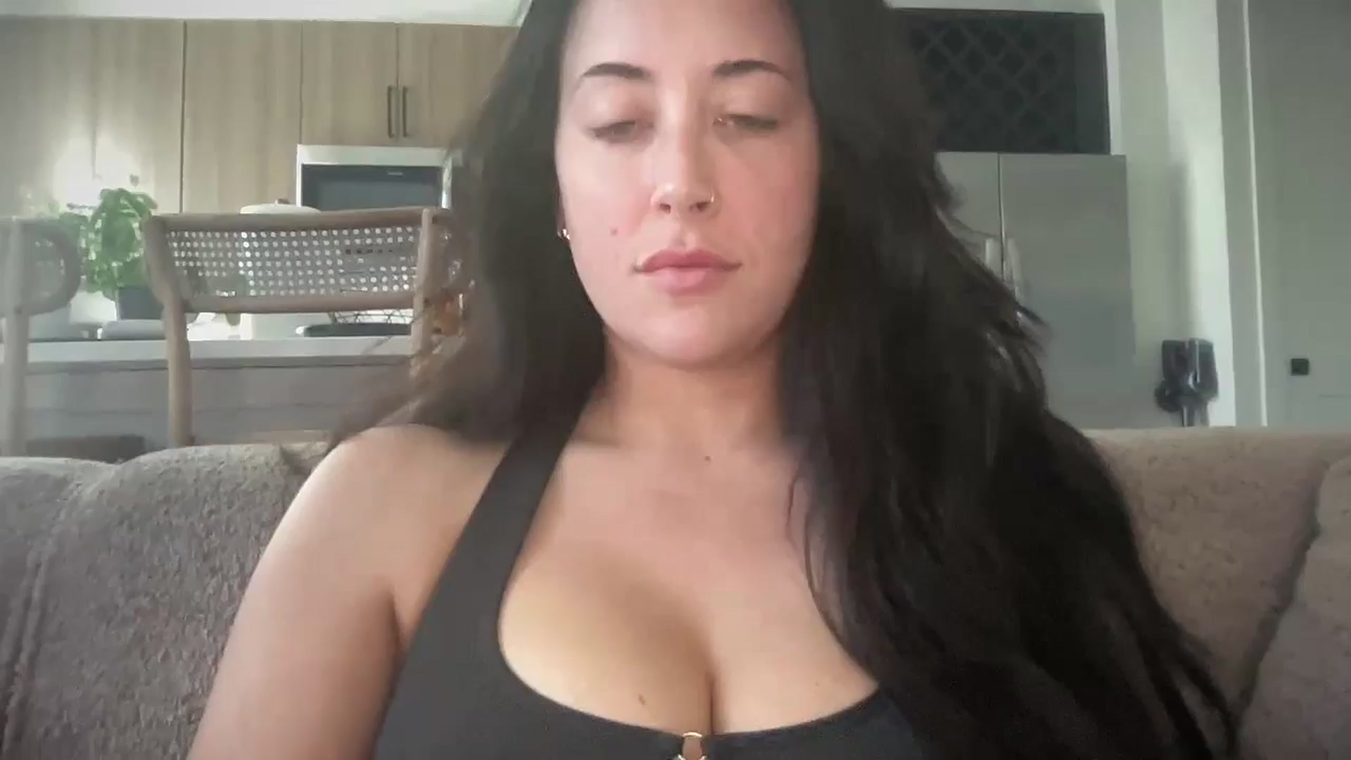 Gallery image thumbnail from EllaCakes's myfreecams stream on, 06/24/2024, 19:46 image 8 of 20
