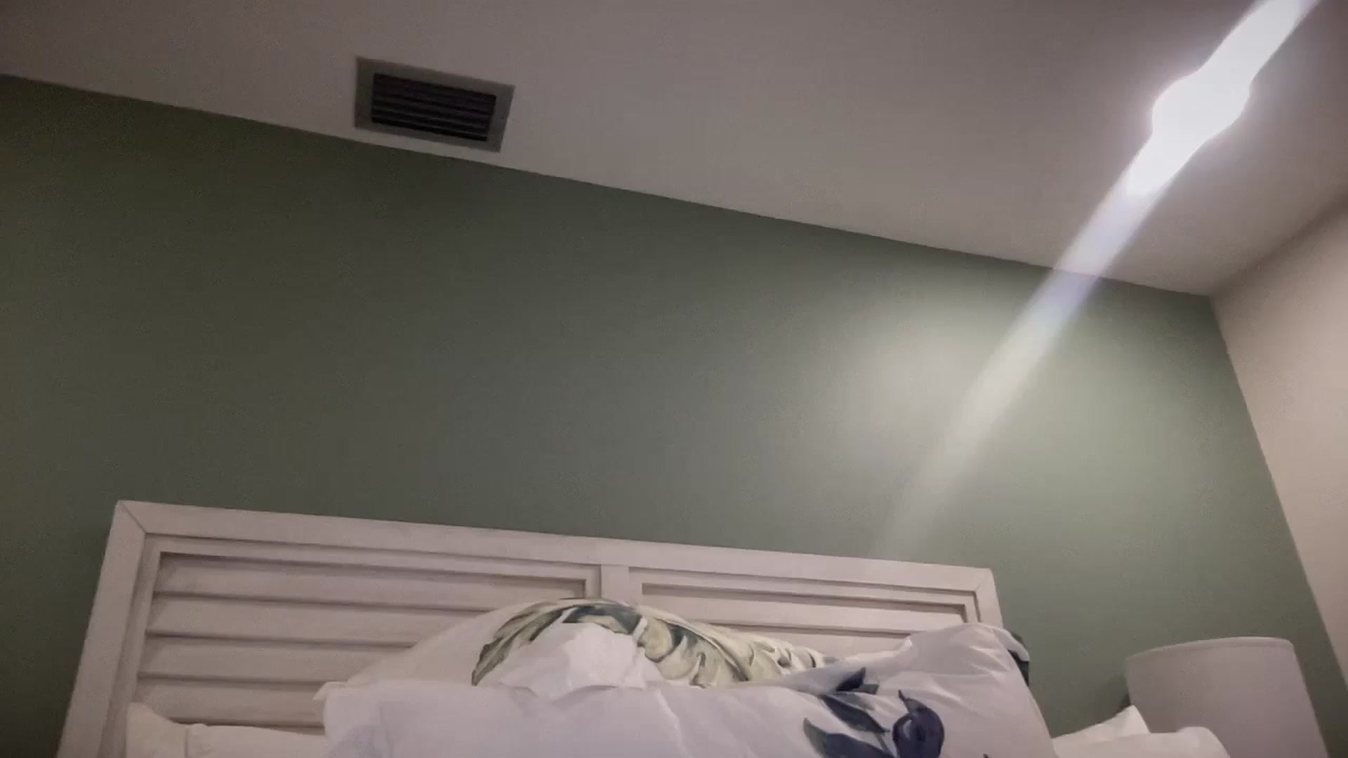 Gallery image thumbnail from EllaCakes's myfreecams stream on, 07/11/2024, 02:36 image 15 of 20