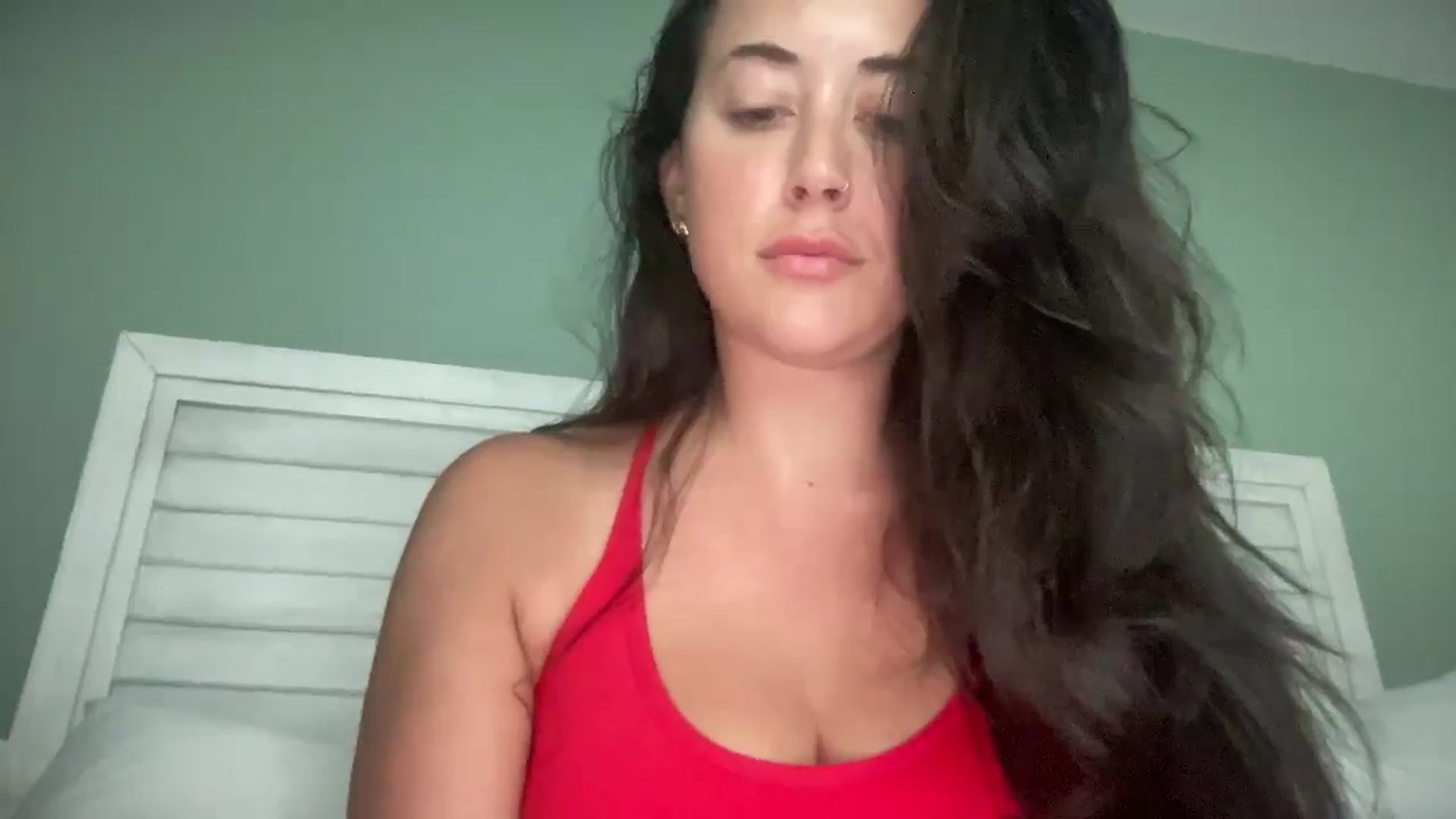 Gallery image thumbnail from EllaCakes's myfreecams stream on, 07/16/2024, 20:51 image 10 of 20
