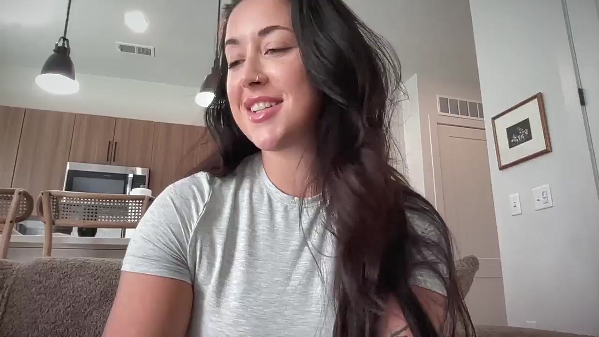 Gallery image thumbnail from EllaCakes's myfreecams stream on, 08/20/2024, 21:29 image 14 of 20