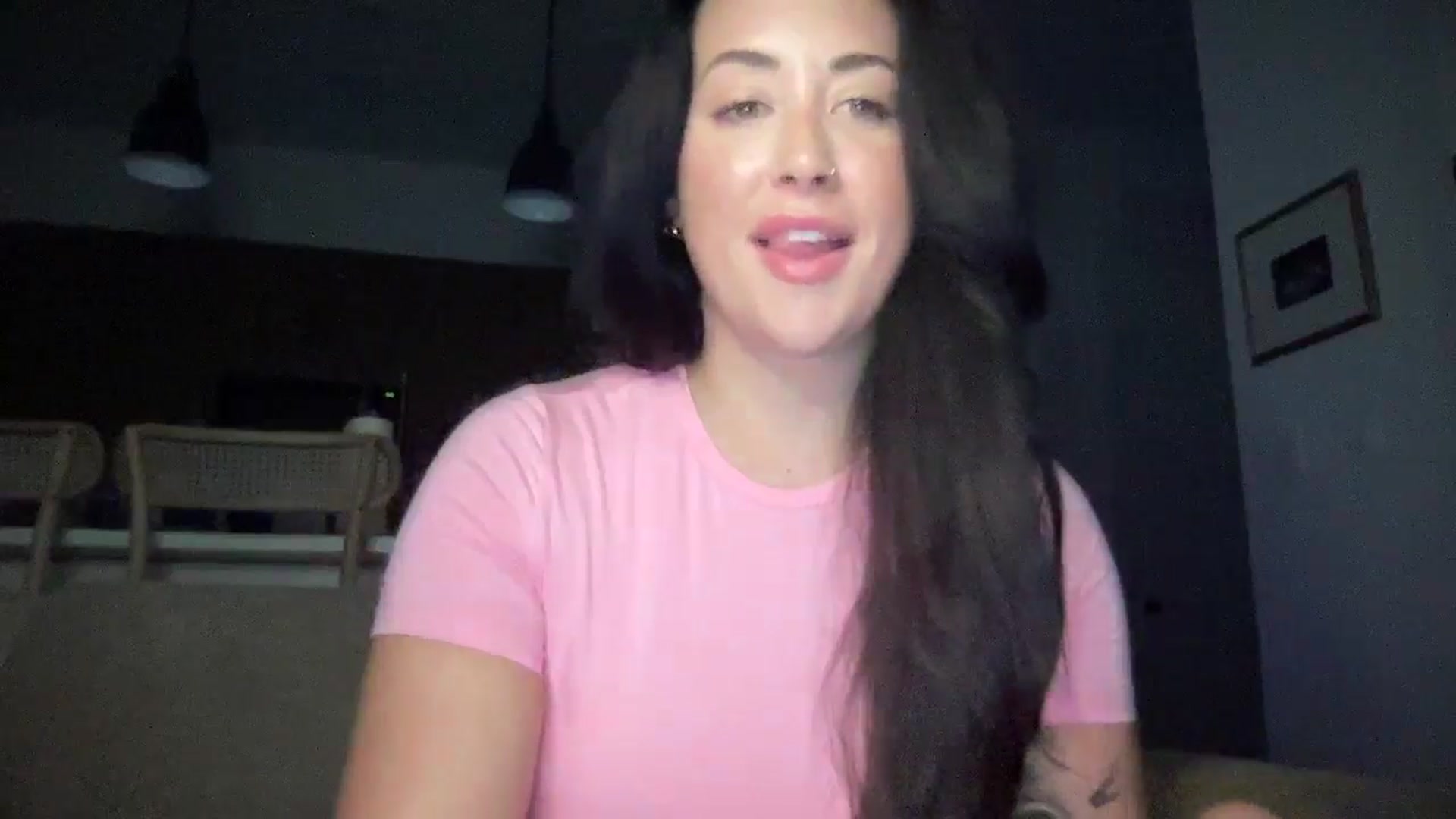 Gallery image thumbnail from EllaCakes's myfreecams stream on, 08/22/2024, 02:37 image 9 of 20