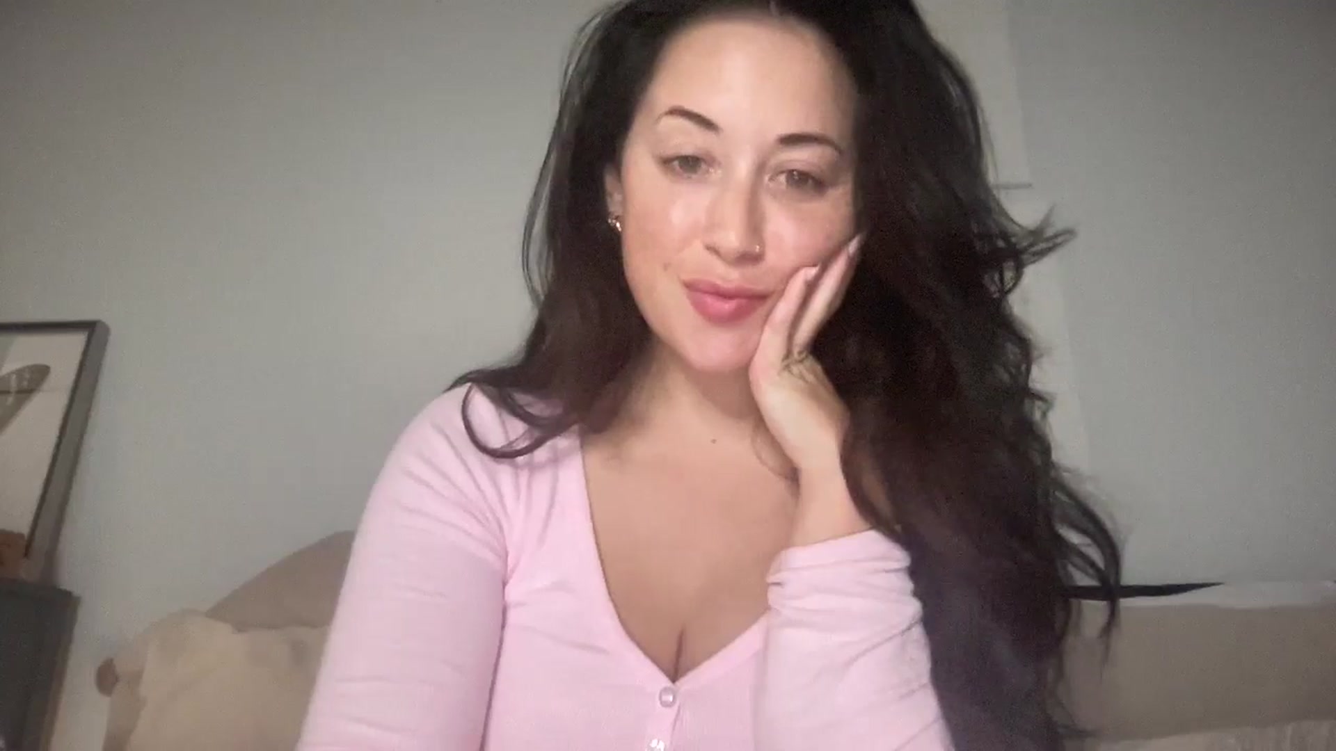 Gallery image thumbnail from EllaCakes's myfreecams stream on, 08/29/2024, 05:04 image 2 of 20