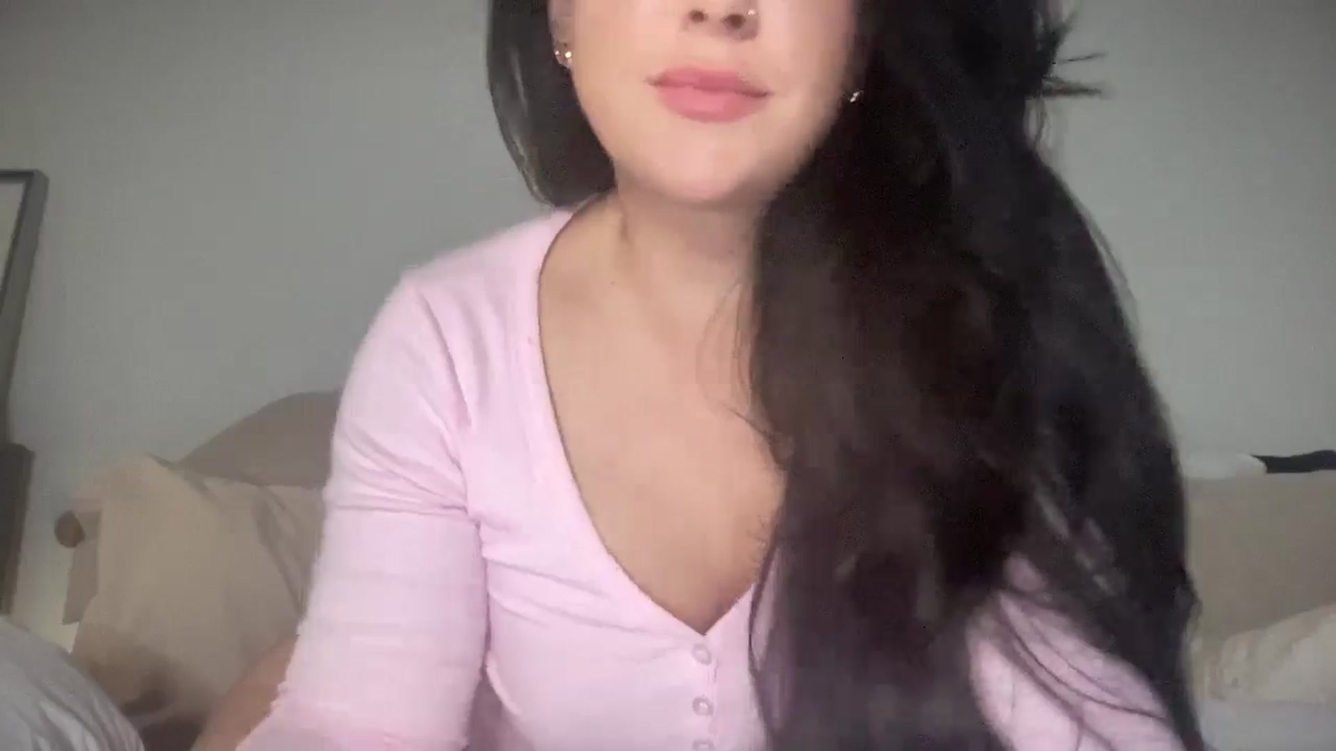 Gallery image thumbnail from EllaCakes's myfreecams stream on, 08/29/2024, 05:04 image 3 of 20