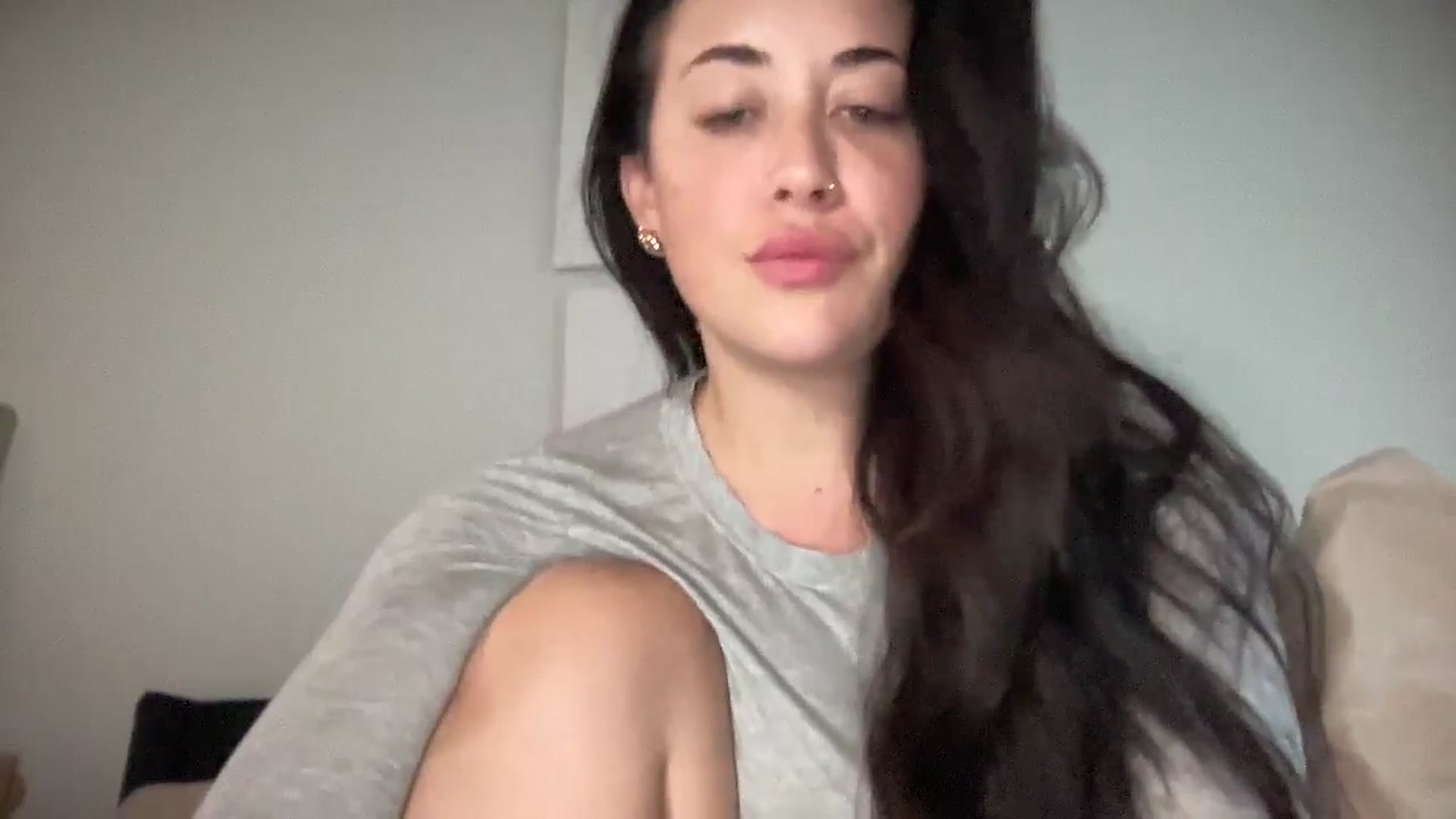 Gallery image thumbnail from EllaCakes's myfreecams stream on, 09/29/2024, 24:04 image 5 of 20