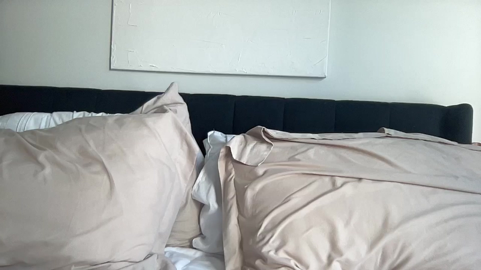 Gallery image thumbnail from EllaCakes's myfreecams stream on, 10/06/2024, 18:27 image 1 of 20