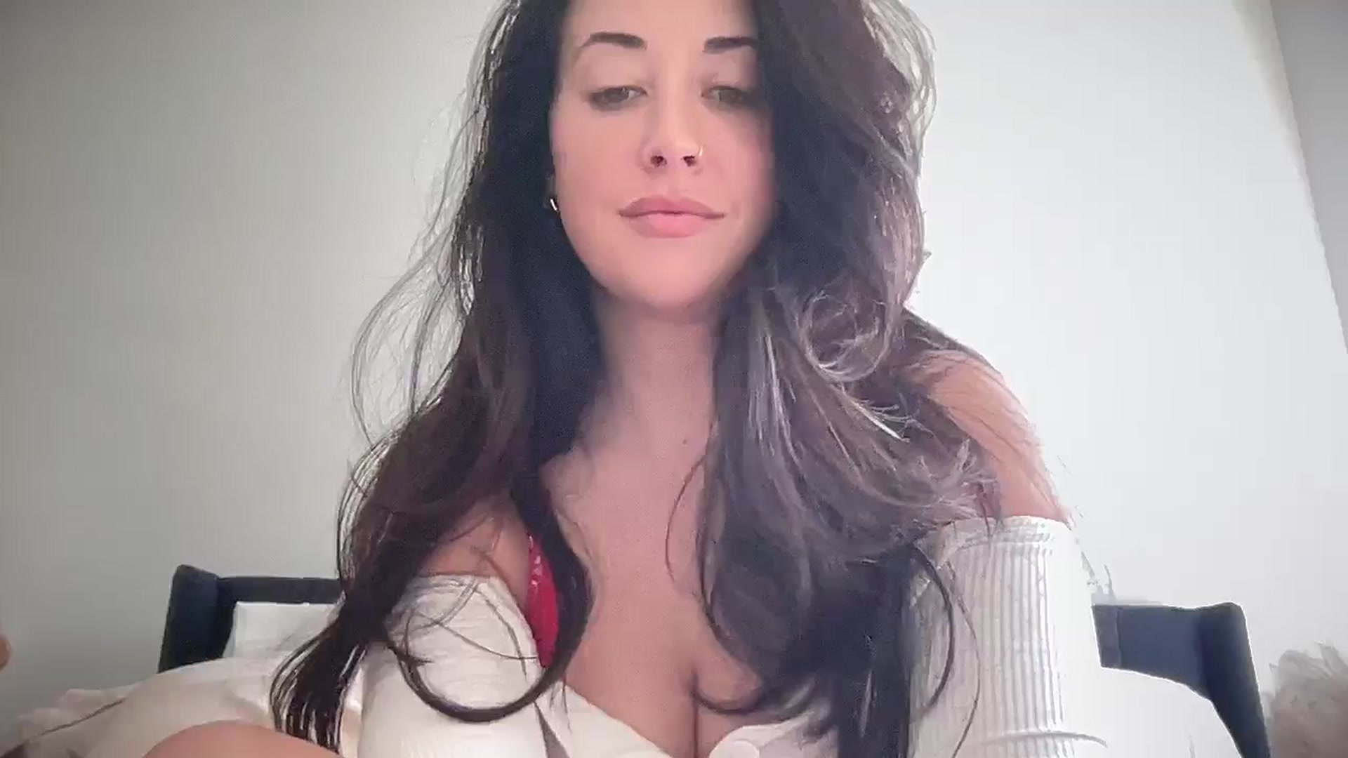 Gallery image thumbnail from EllaCakes's myfreecams stream on, 10/13/2024, 19:12 image 11 of 20