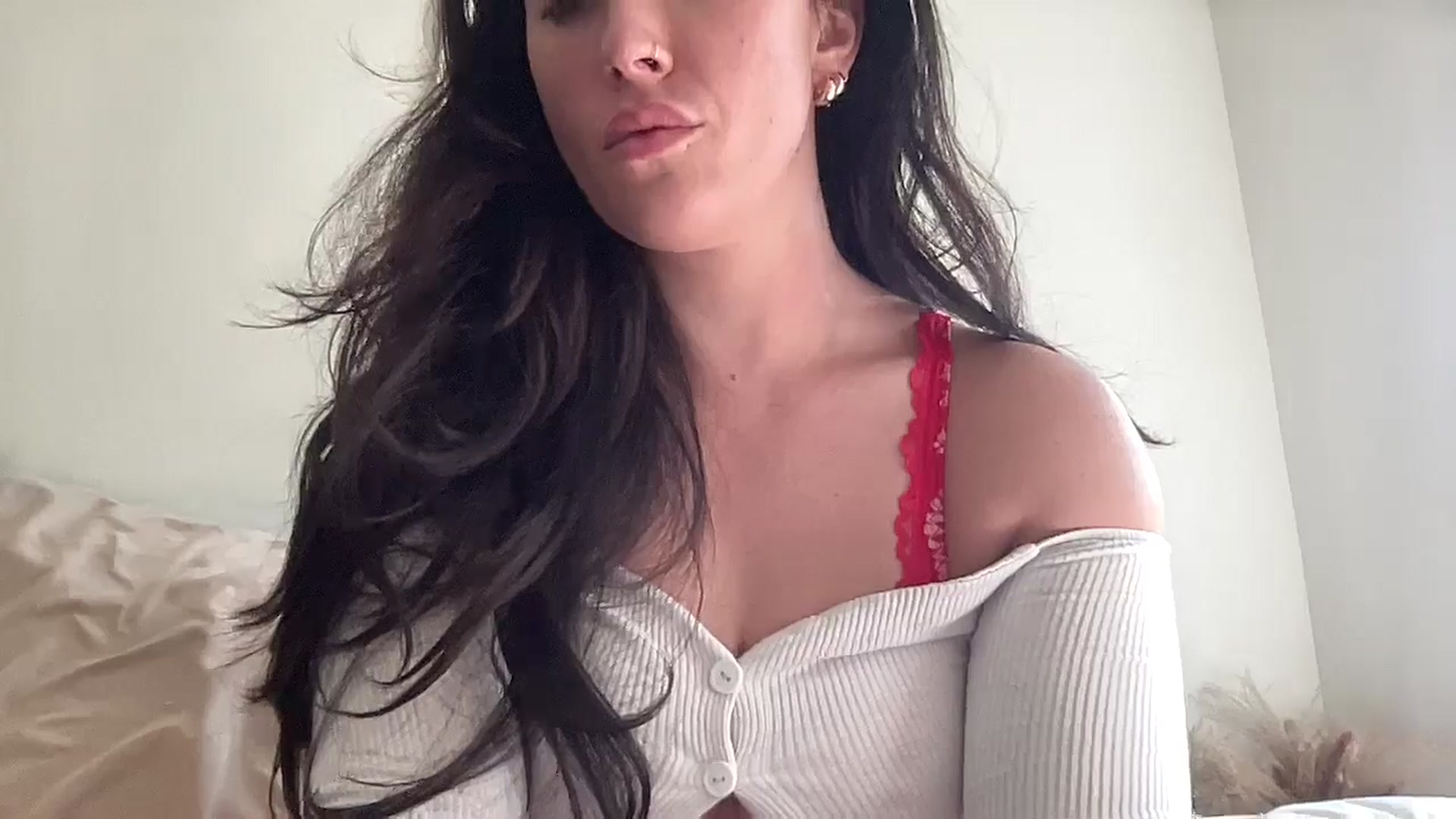 Gallery image thumbnail from EllaCakes's myfreecams stream on, 10/13/2024, 20:06 image 9 of 20