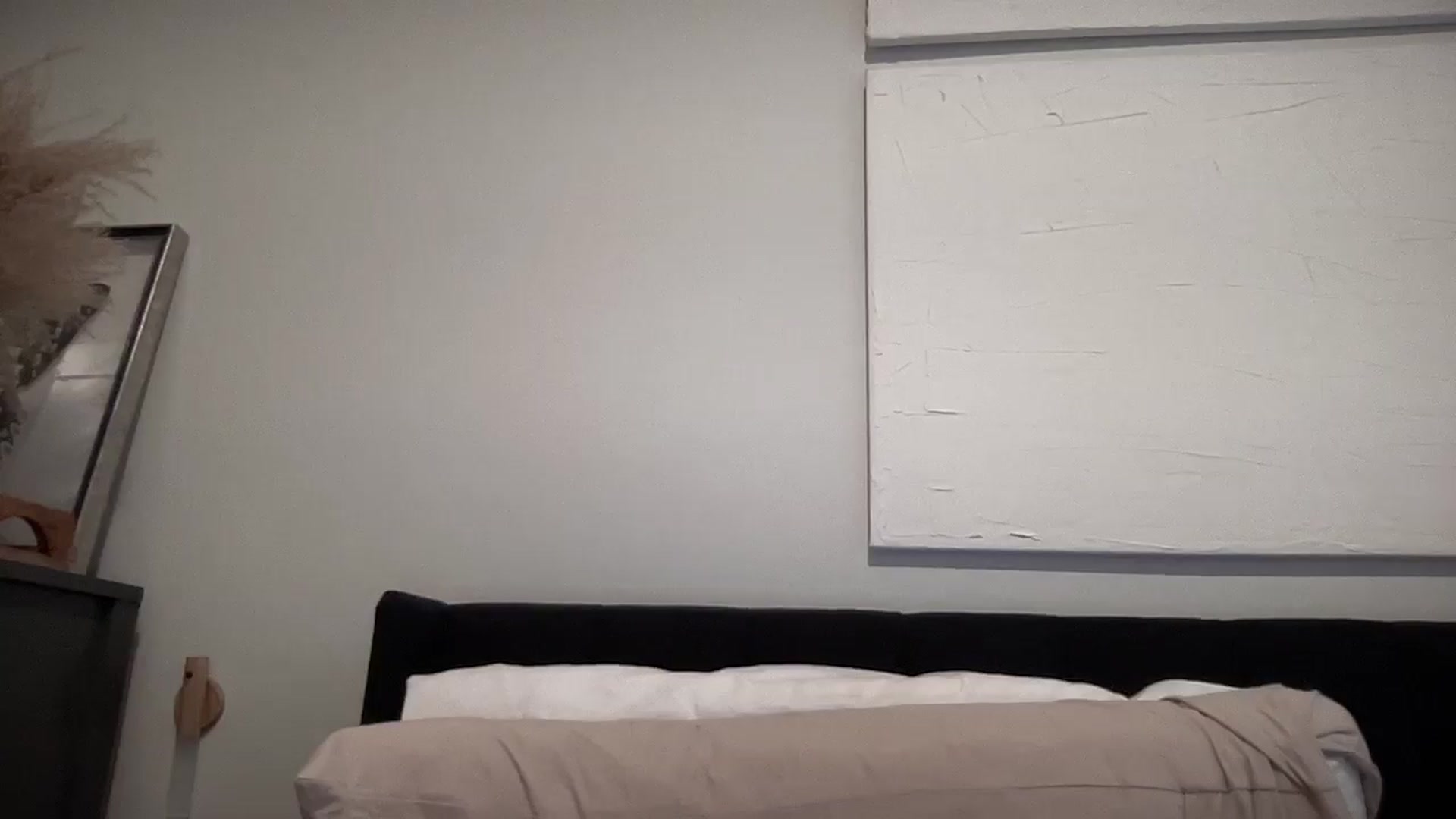 Gallery image thumbnail from EllaCakes's myfreecams stream on, 10/15/2024, 23:09 image 17 of 20