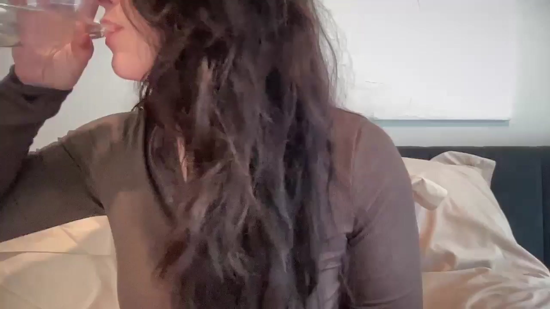 Gallery image thumbnail from EllaCakes's myfreecams stream on, 10/29/2024, 21:23 image 4 of 20