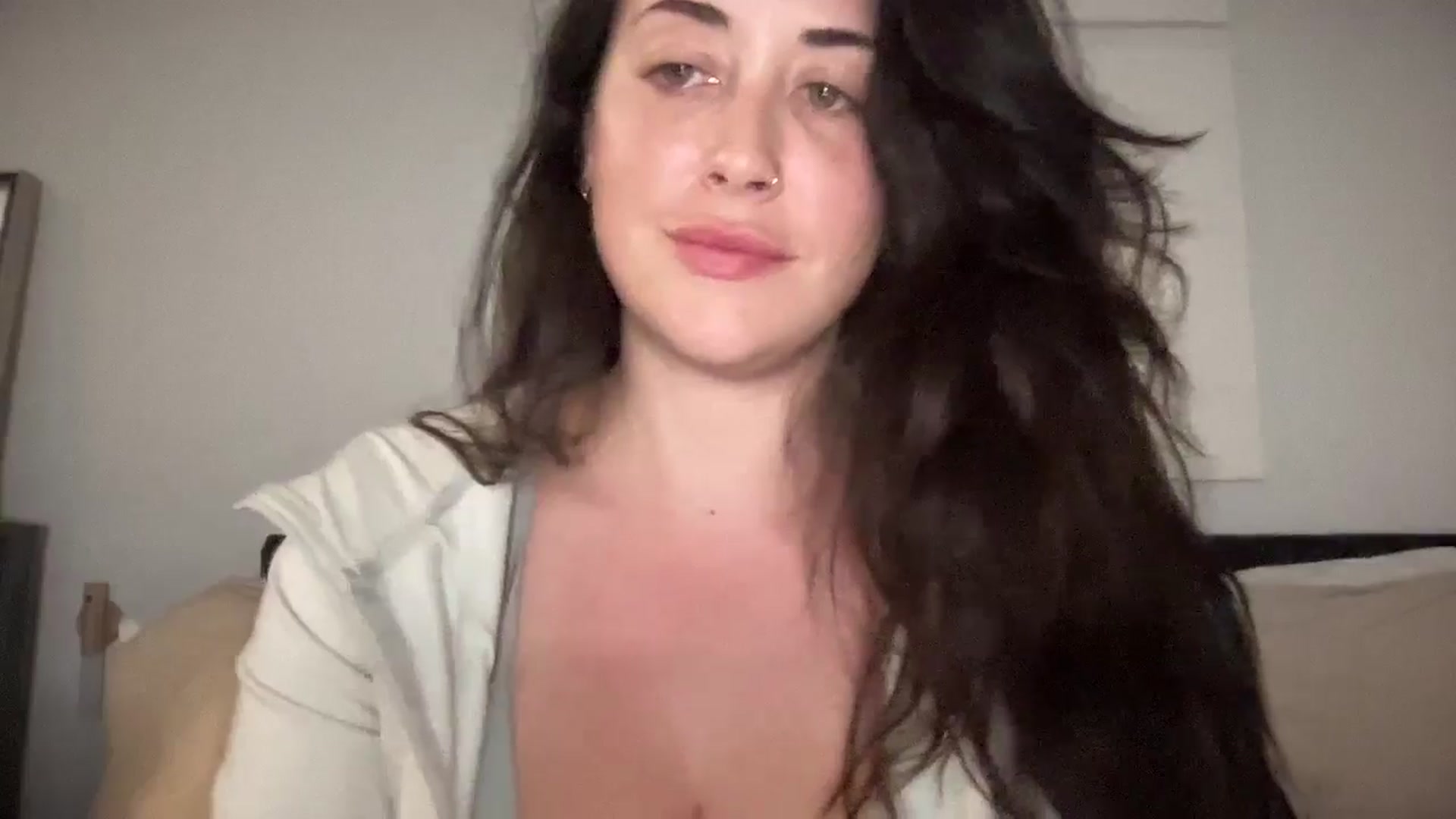 Gallery image thumbnail from EllaCakes's myfreecams stream on, 11/13/2024, 04:36 image 15 of 20