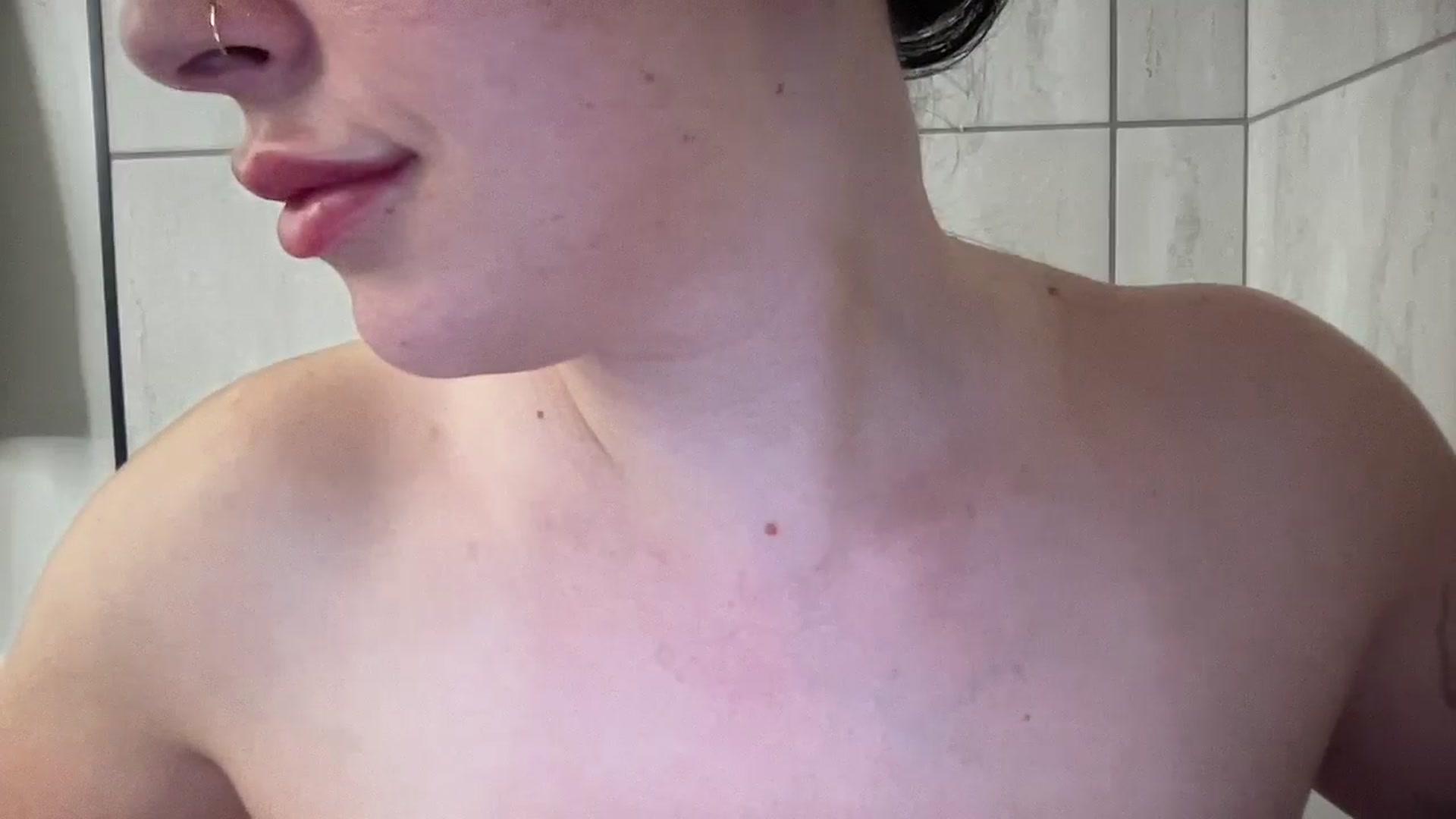 Gallery image thumbnail from EllaCakes's myfreecams stream on, 11/14/2024, 07:01 image 16 of 20