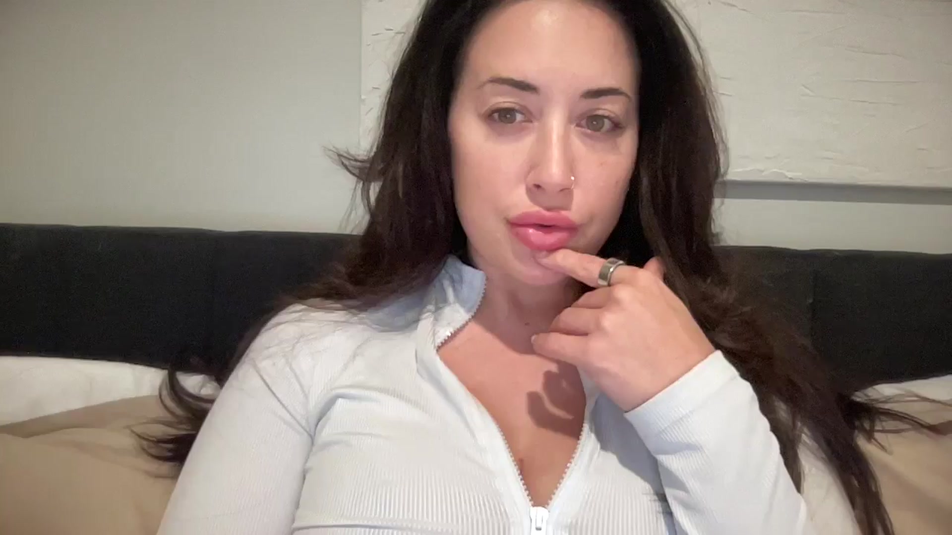 Gallery image thumbnail from EllaCakes's myfreecams stream on, 11/14/2024, 22:22 image 7 of 20