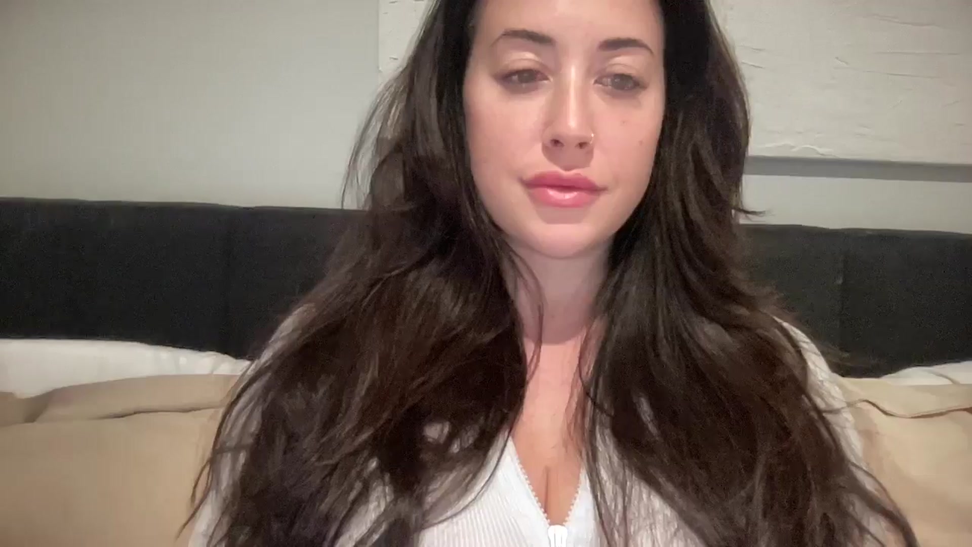 Gallery image thumbnail from EllaCakes's myfreecams stream on, 11/14/2024, 22:42 image 15 of 20