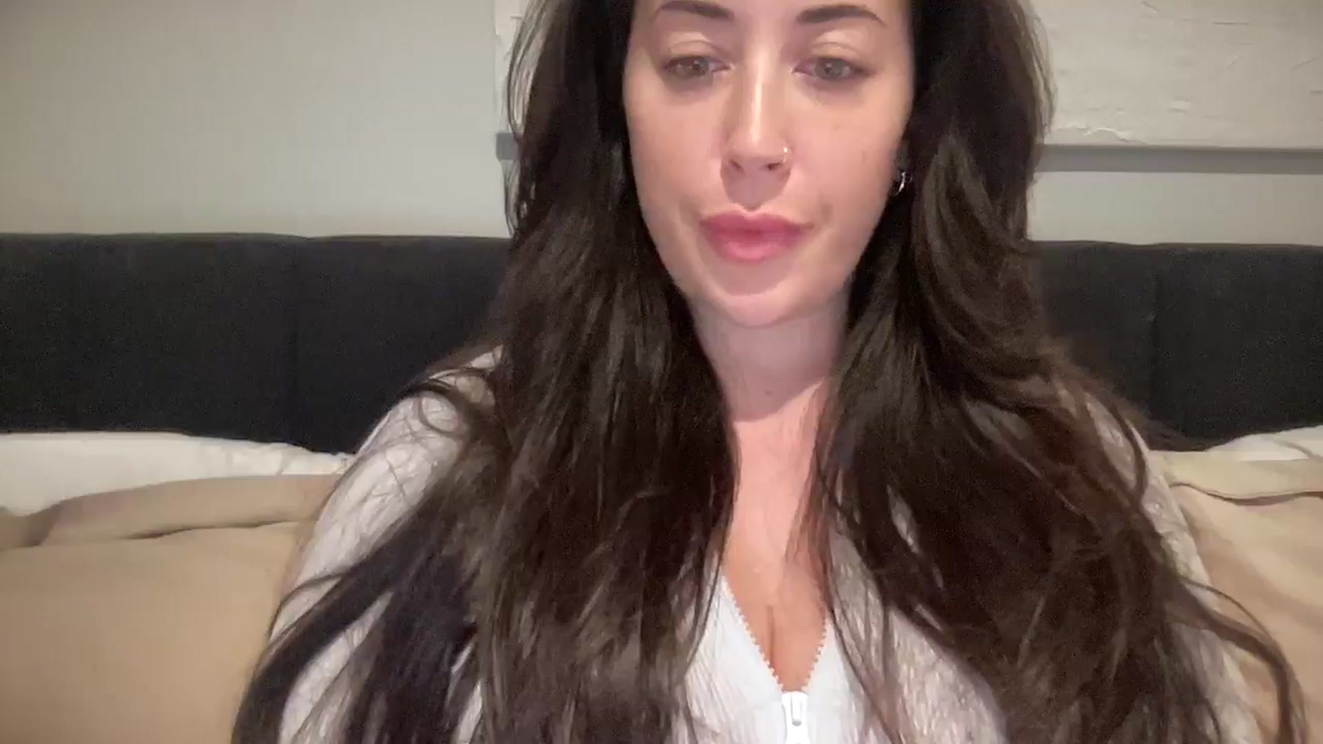 Gallery image thumbnail from EllaCakes's myfreecams stream on, 11/14/2024, 22:42 image 18 of 20