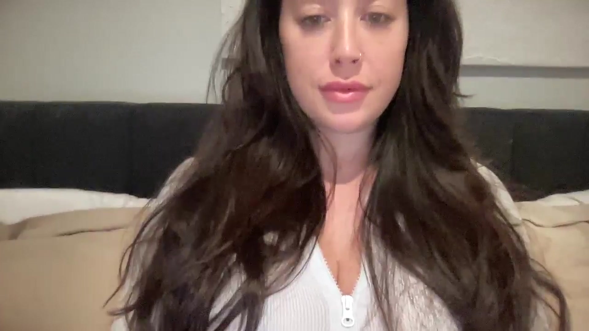 Gallery image thumbnail from EllaCakes's myfreecams stream on, 11/14/2024, 22:42 image 11 of 20