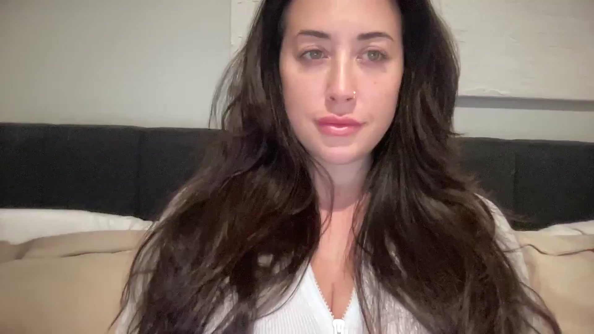Gallery image thumbnail from EllaCakes's myfreecams stream on, 11/14/2024, 22:42 image 13 of 20