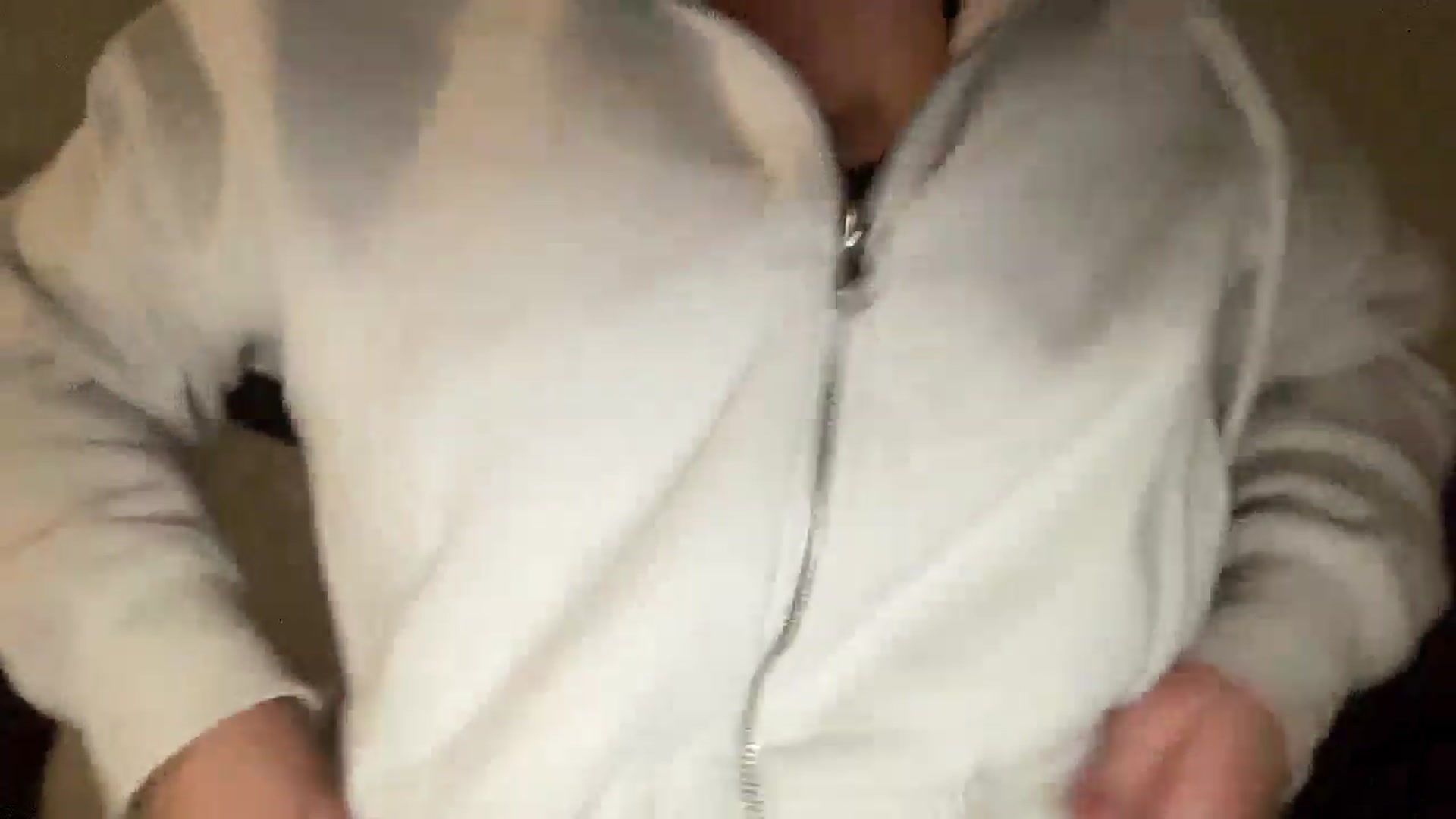 Gallery image thumbnail from EllaCakes's myfreecams stream on, 11/18/2024, 06:00 image 18 of 20