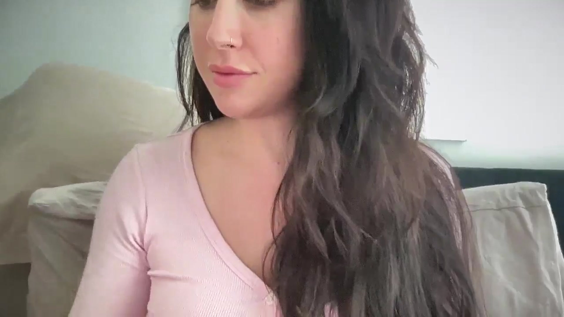 Gallery image thumbnail from EllaCakes's myfreecams stream on, 11/20/2024, 20:32 image 18 of 20