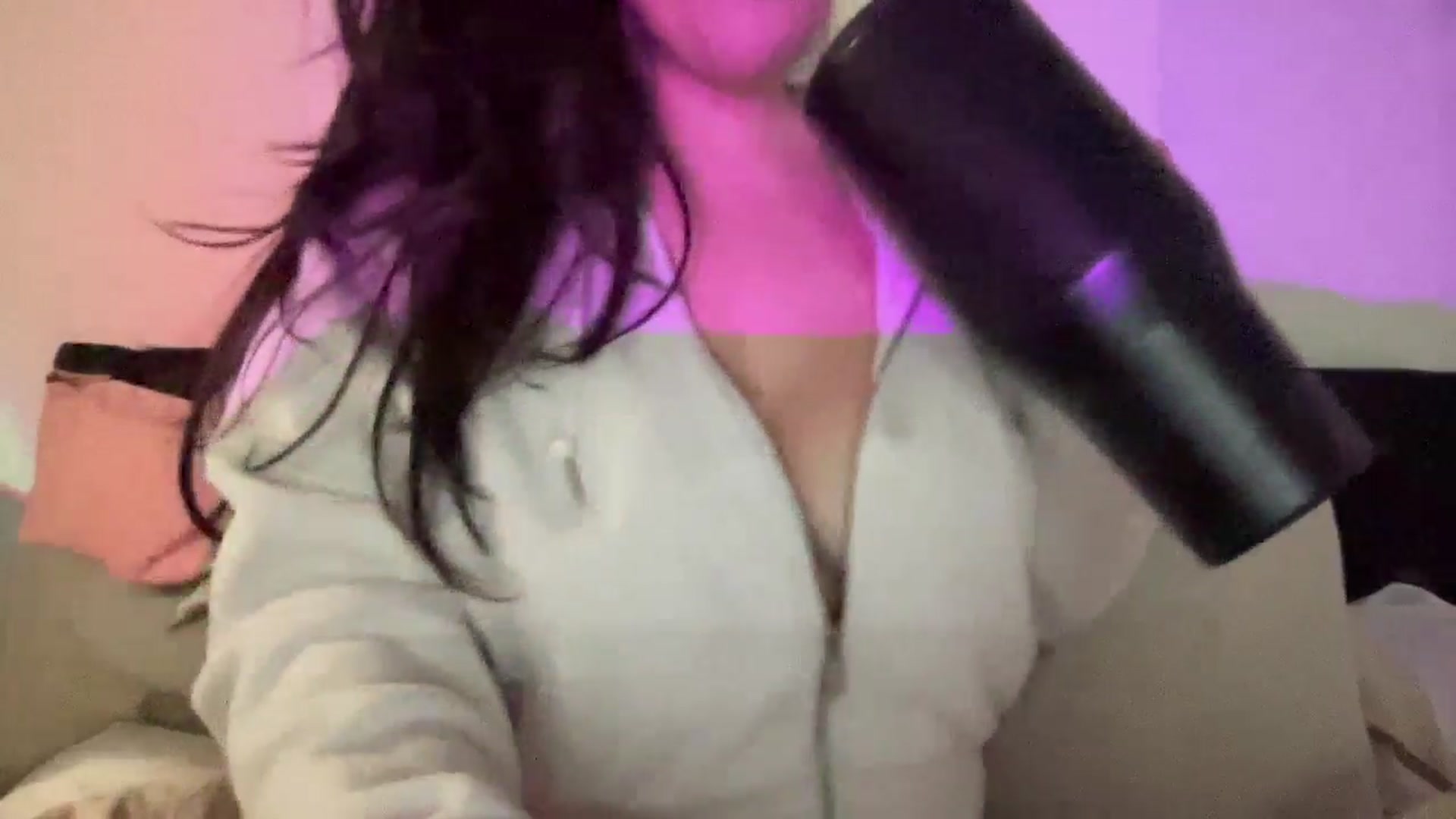 Gallery image thumbnail from EllaCakes's myfreecams stream on, 11/21/2024, 02:53 image 6 of 20