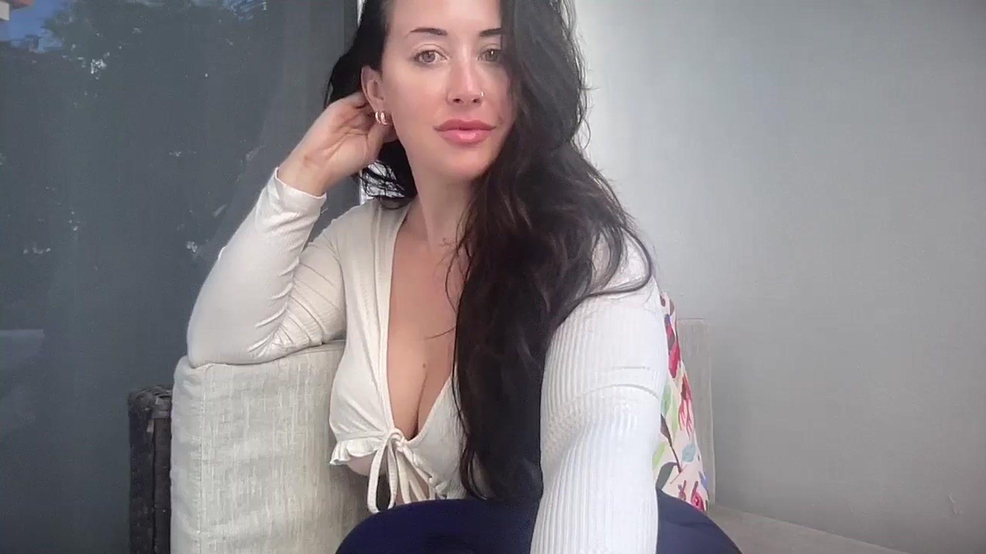 Gallery image thumbnail from EllaCakes's myfreecams stream on, 11/28/2024, 16:19 image 13 of 20