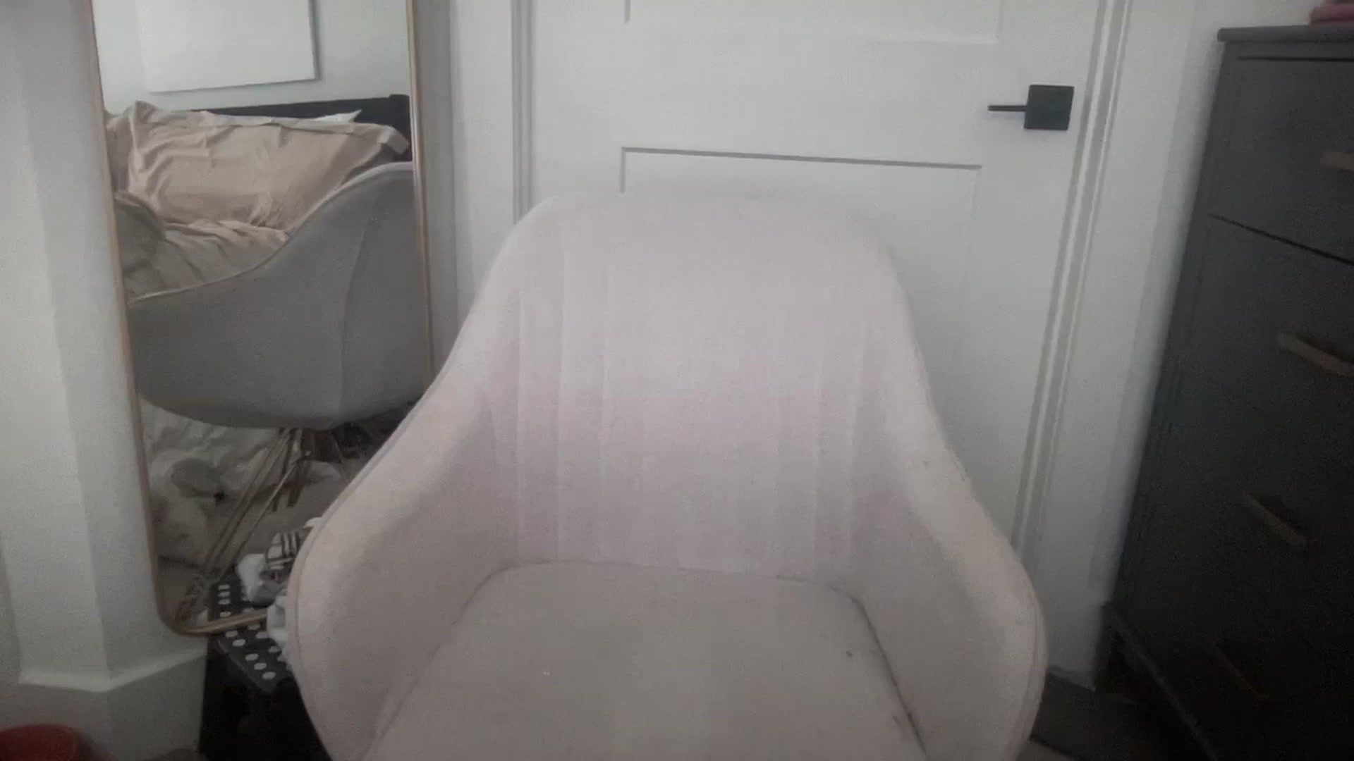 Gallery image thumbnail from EllaCakes's myfreecams stream on, 11/30/2024, 17:58 image 15 of 20