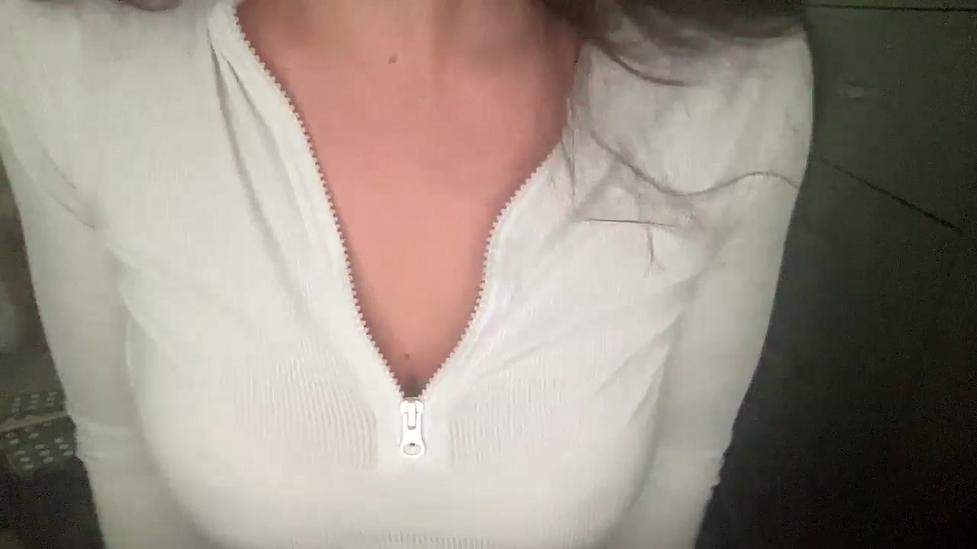 Gallery image thumbnail from EllaCakes's myfreecams stream on, 11/30/2024, 20:02 image 18 of 20