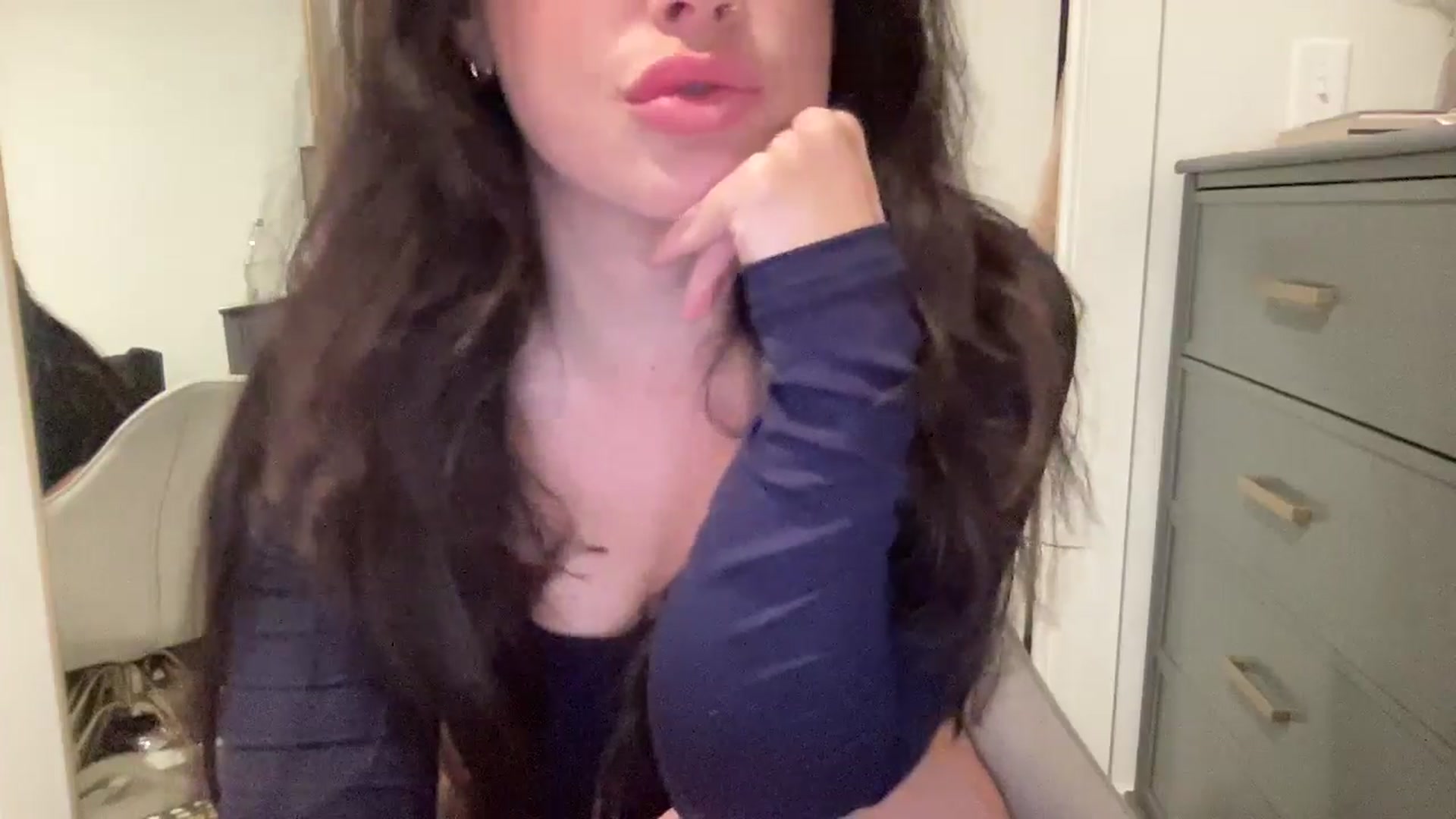 Gallery image thumbnail from EllaCakes's myfreecams stream on, 12/16/2024, 22:48 image 4 of 20