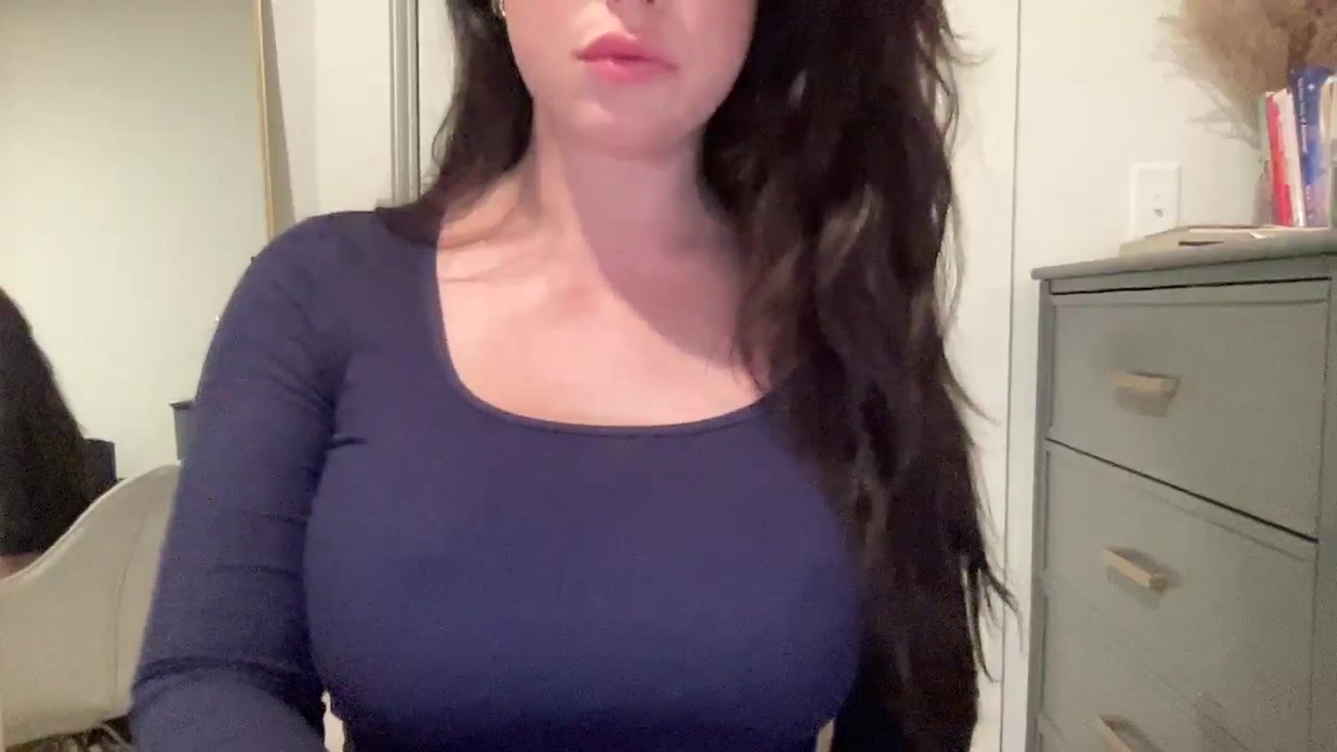 Gallery image thumbnail from EllaCakes's myfreecams stream on, 12/16/2024, 22:48 image 17 of 20