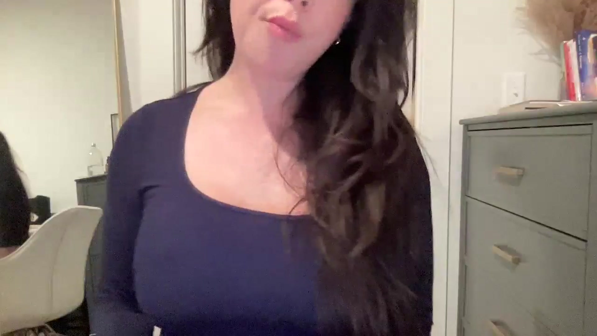 Gallery image thumbnail from EllaCakes's myfreecams stream on, 12/16/2024, 22:48 image 13 of 20