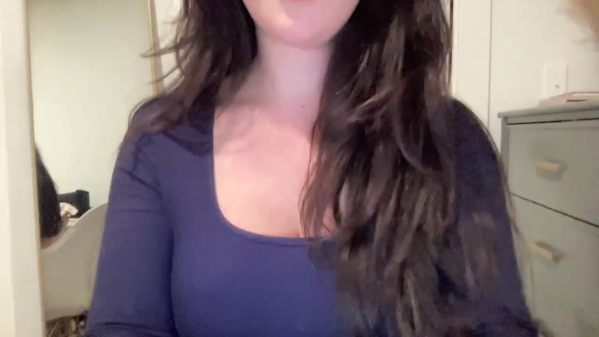 Gallery image thumbnail from EllaCakes's myfreecams stream on, 12/16/2024, 22:48 image 19 of 20