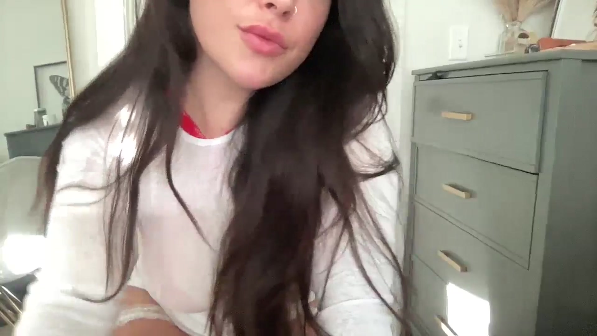 Gallery image thumbnail from EllaCakes's myfreecams stream on, 12/23/2024, 21:25 image 17 of 20