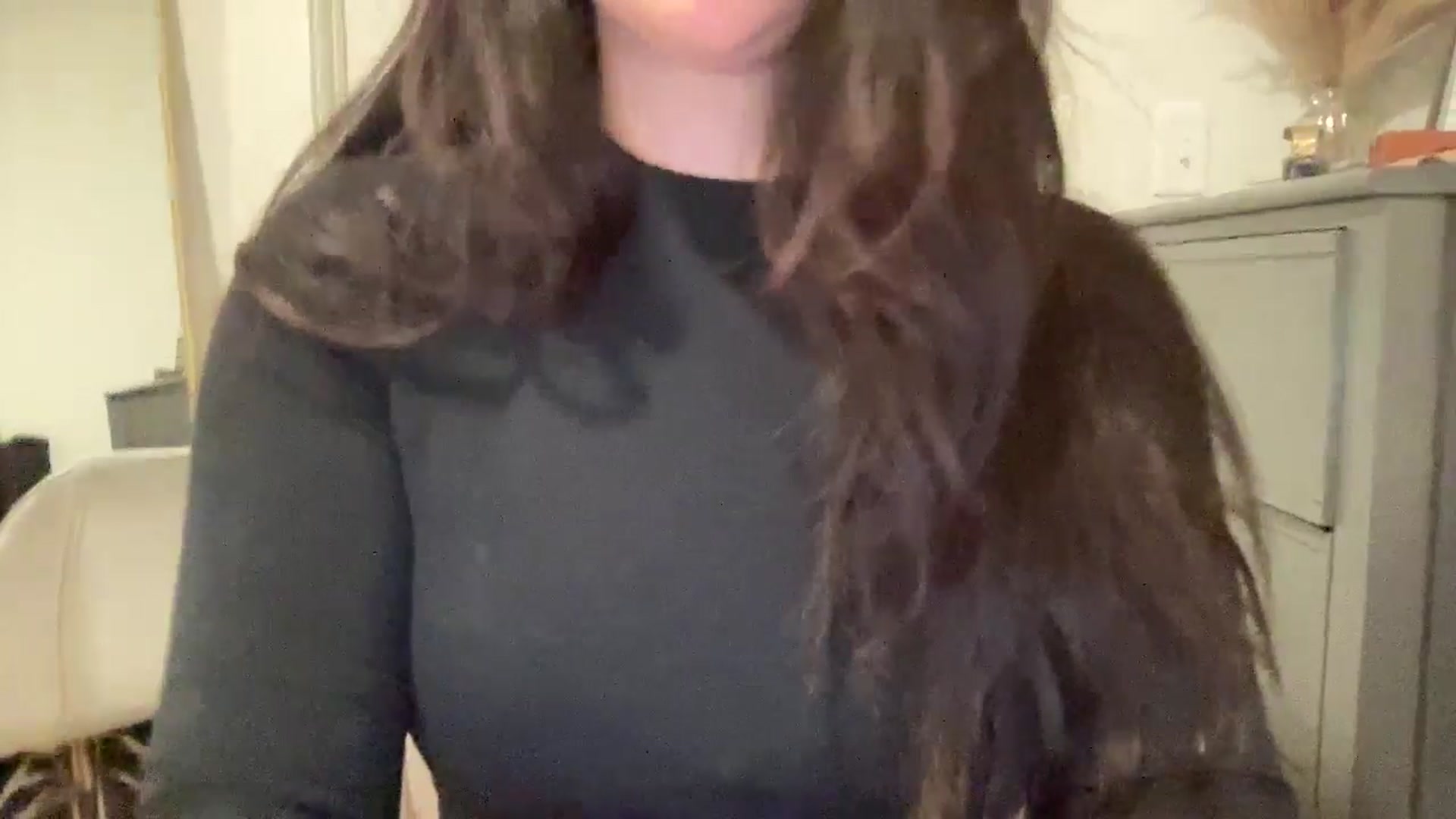 Gallery image thumbnail from EllaCakes's myfreecams stream on, 12/27/2024, 02:11 image 19 of 20