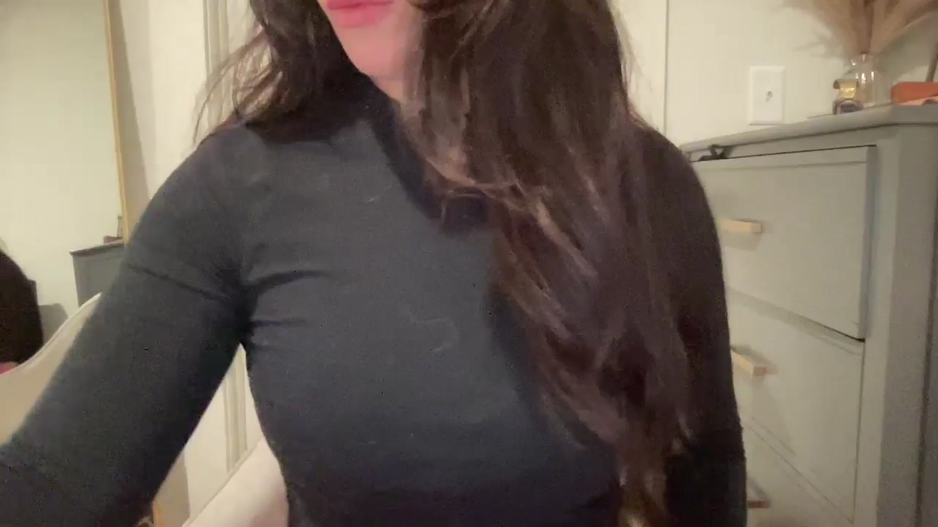 Gallery image thumbnail from EllaCakes's myfreecams stream on, 12/27/2024, 03:16 image 3 of 20
