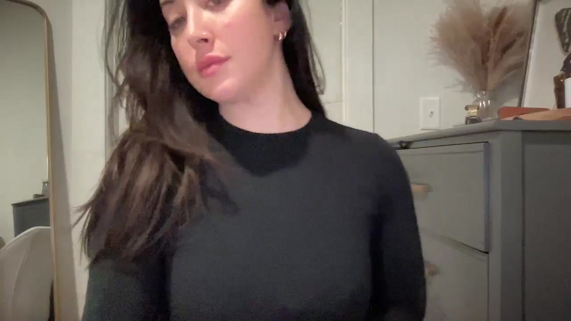 Gallery image thumbnail from EllaCakes's myfreecams stream on, 12/27/2024, 03:16 image 14 of 20