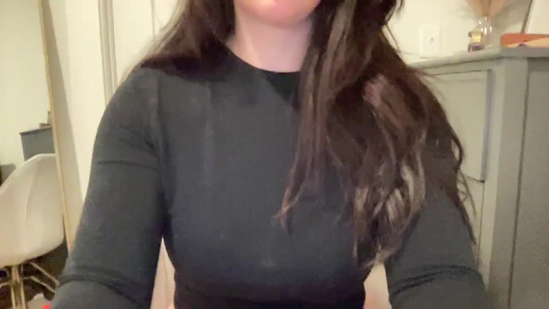 Gallery image thumbnail from EllaCakes's myfreecams stream on, 12/27/2024, 03:16 image 19 of 20